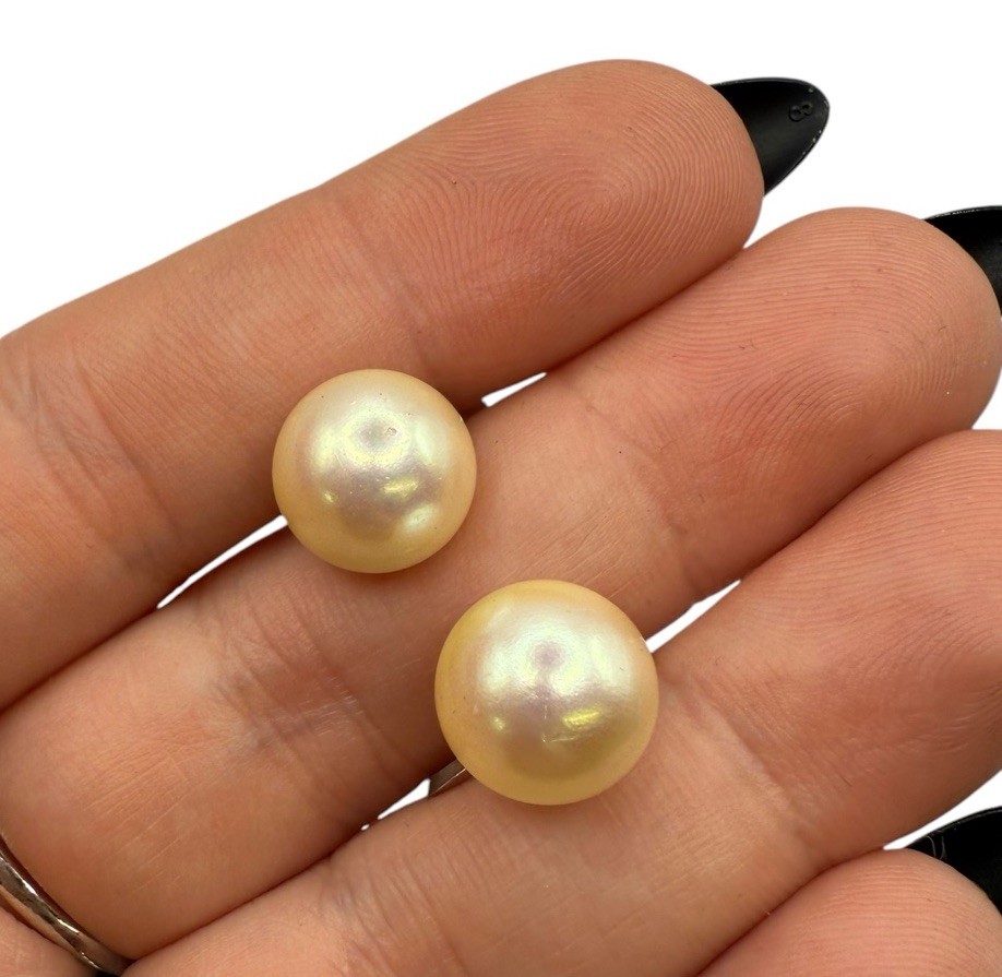 Vintage Faux Pearls 11mm Screw Back Earrings Elegant Classic Look