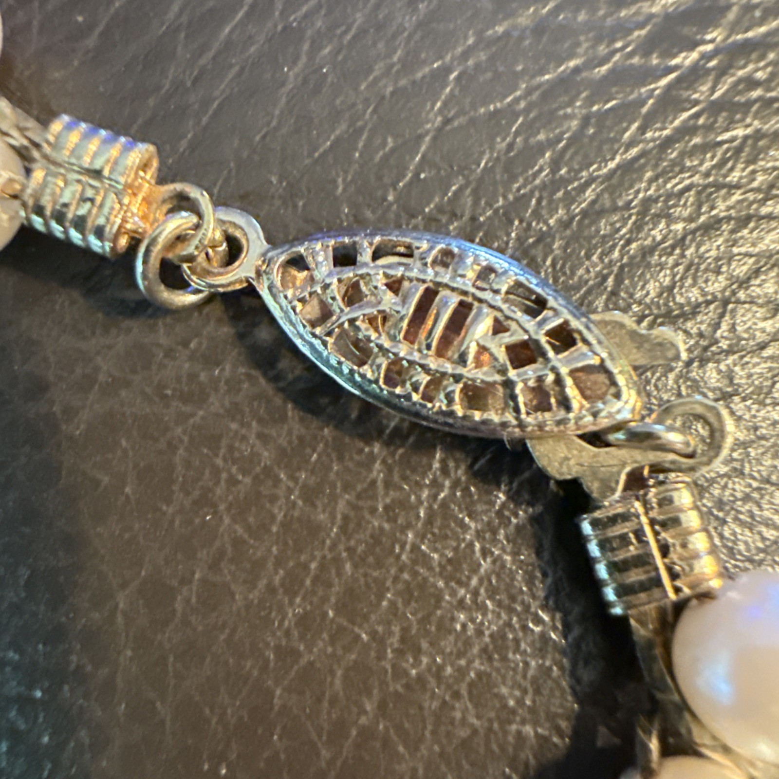 Vtg. Avon Double Row Faux Pearl/Gold Tone 16” Necklace. 48