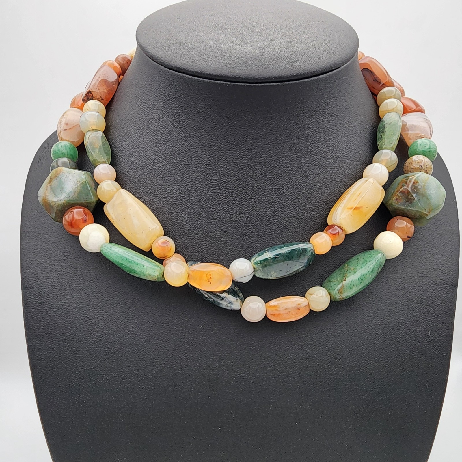 VTG Natural Stone Chunky Beaded Statement Necklace Women’s Earth Tones Boho GUC