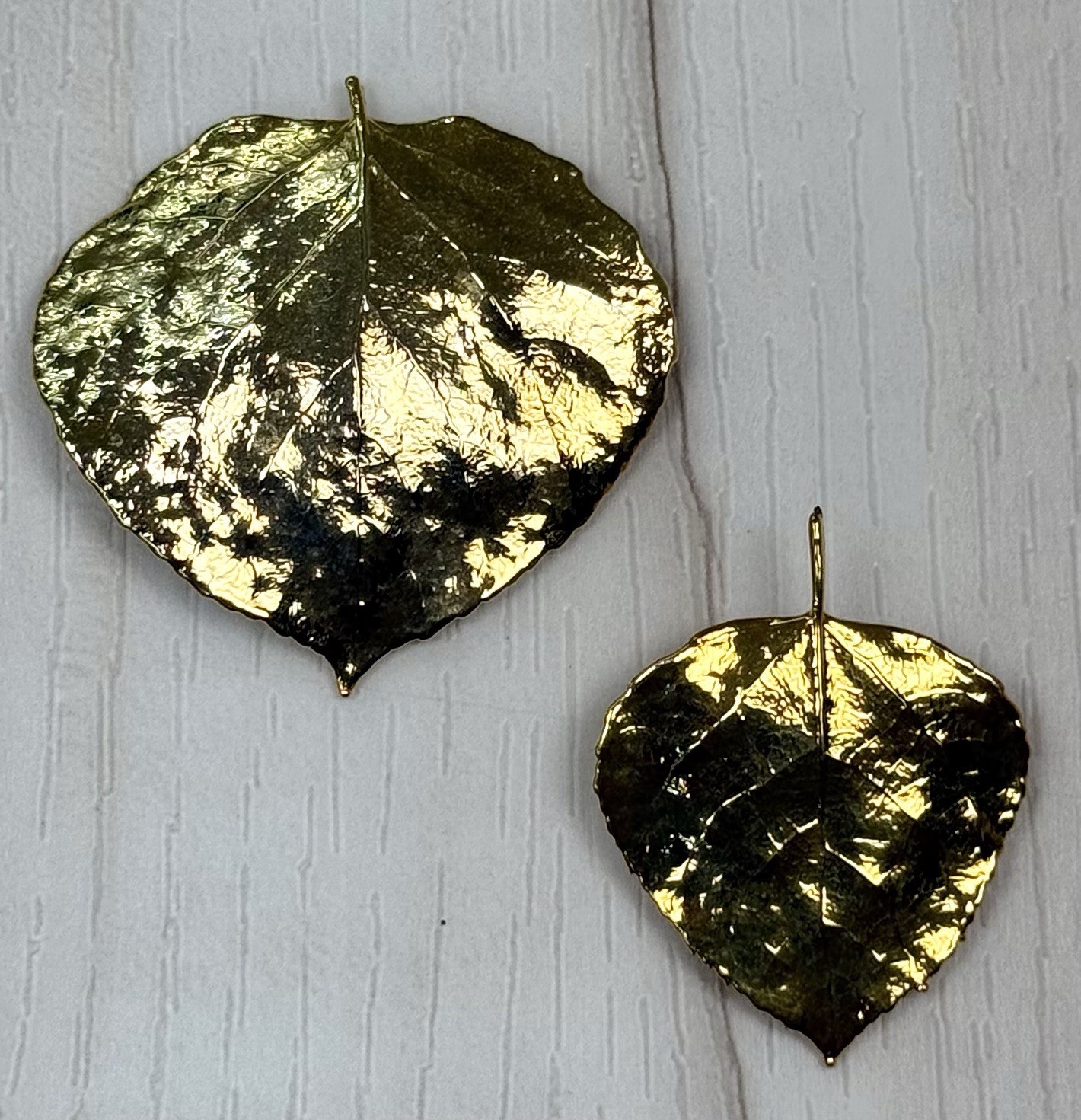 VTG 2pc JEWELRY SET Gold Dipped Preserved Aspen Leaf 1.5″ BROOCH 2″ PENDANT EUC