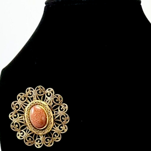 Gold Tone & Red Goldstone Cabochon Stone Brooch / Pendant Vintage