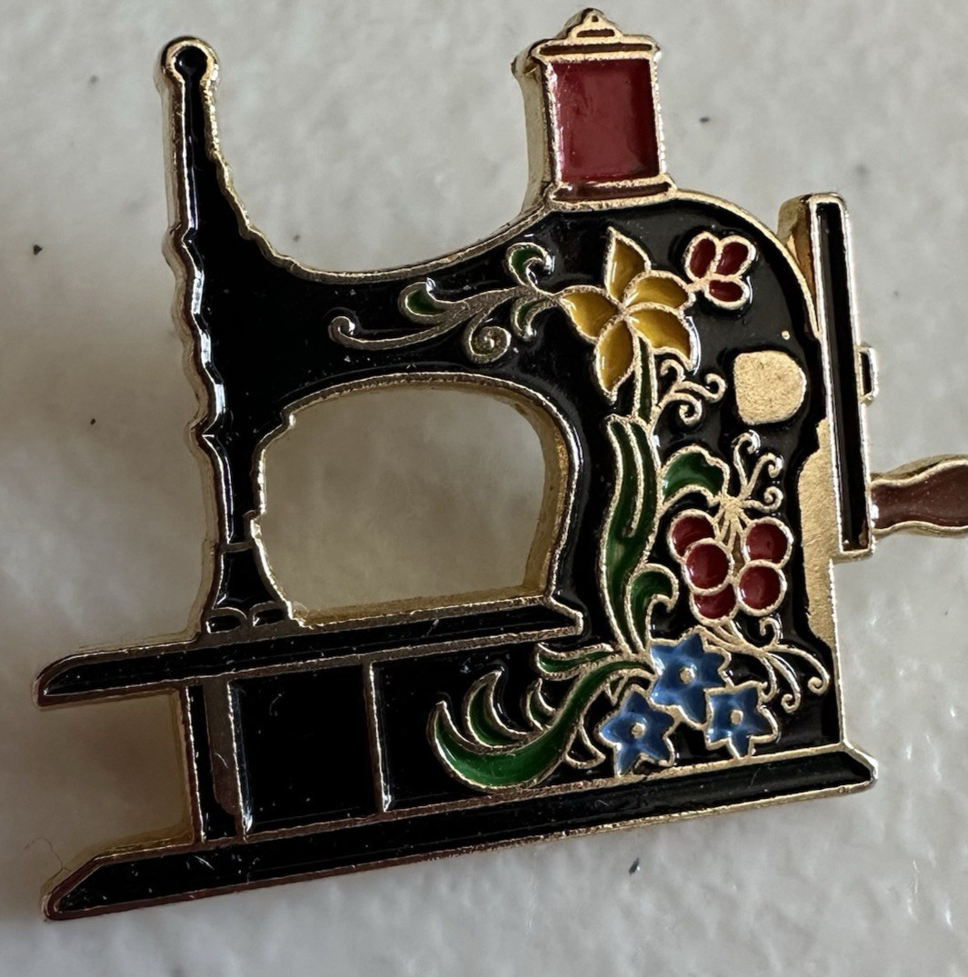 Vintage Clotilde Sewing Machine Brooch 1991 Enamel Figural Quilting Pin