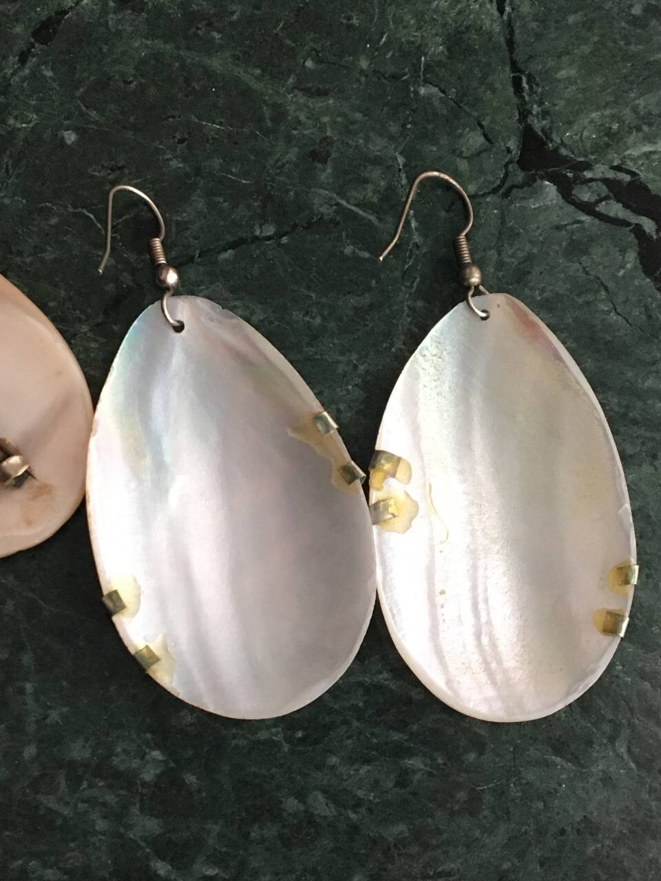 Vintage White and Gold Shell Earrings And Pendant Women’s Jewelry Set