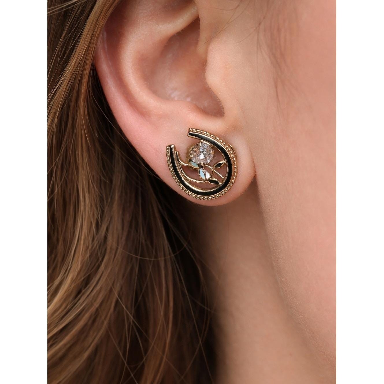 Vintage Black Enamel Rhinestone Screwback Earrings Gold Tone Floral 1/2 Inch