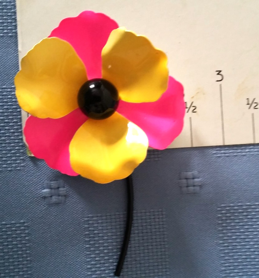 MCM Retro Yellow/Pink Enamel Flower Brooch Pin Large Floral Daisy Black Stem