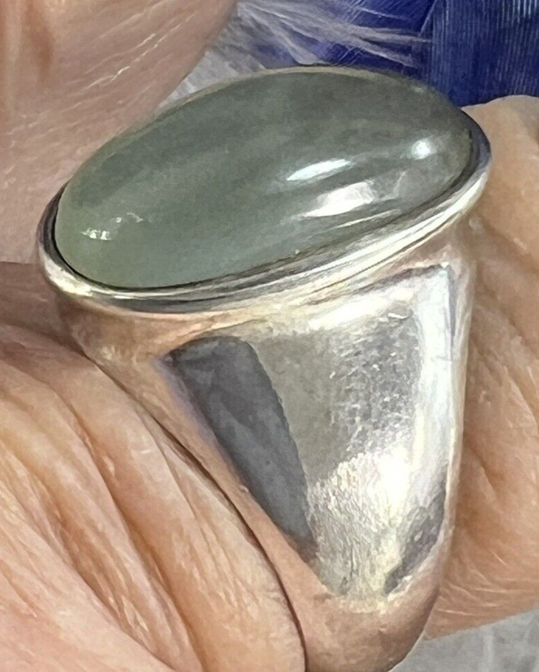 Very light green Jade Sterling Silver 925 VINTAGE Men’s 3/4″ N BAND RING size 10