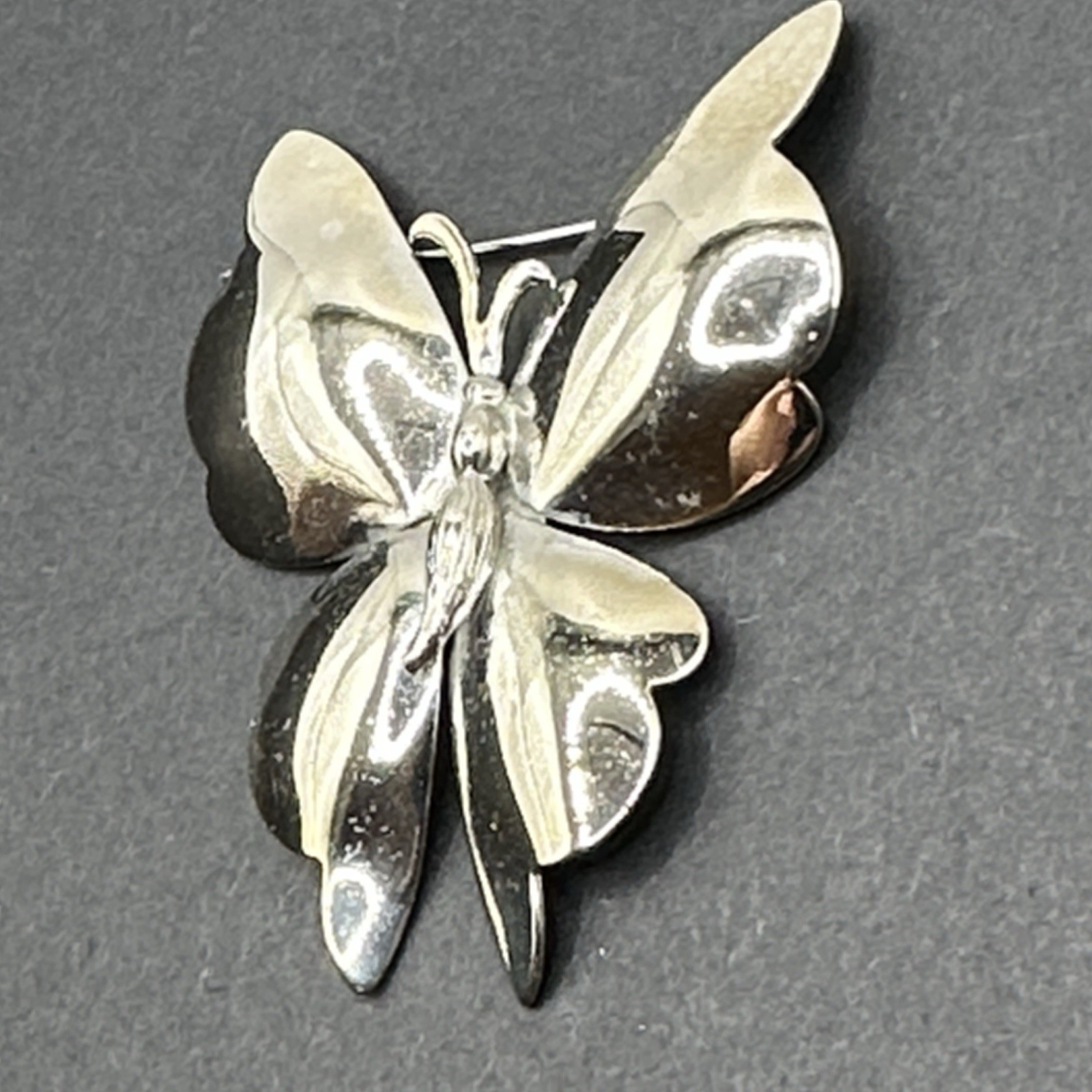 Vintage Butterfly Brooch Pin J44H