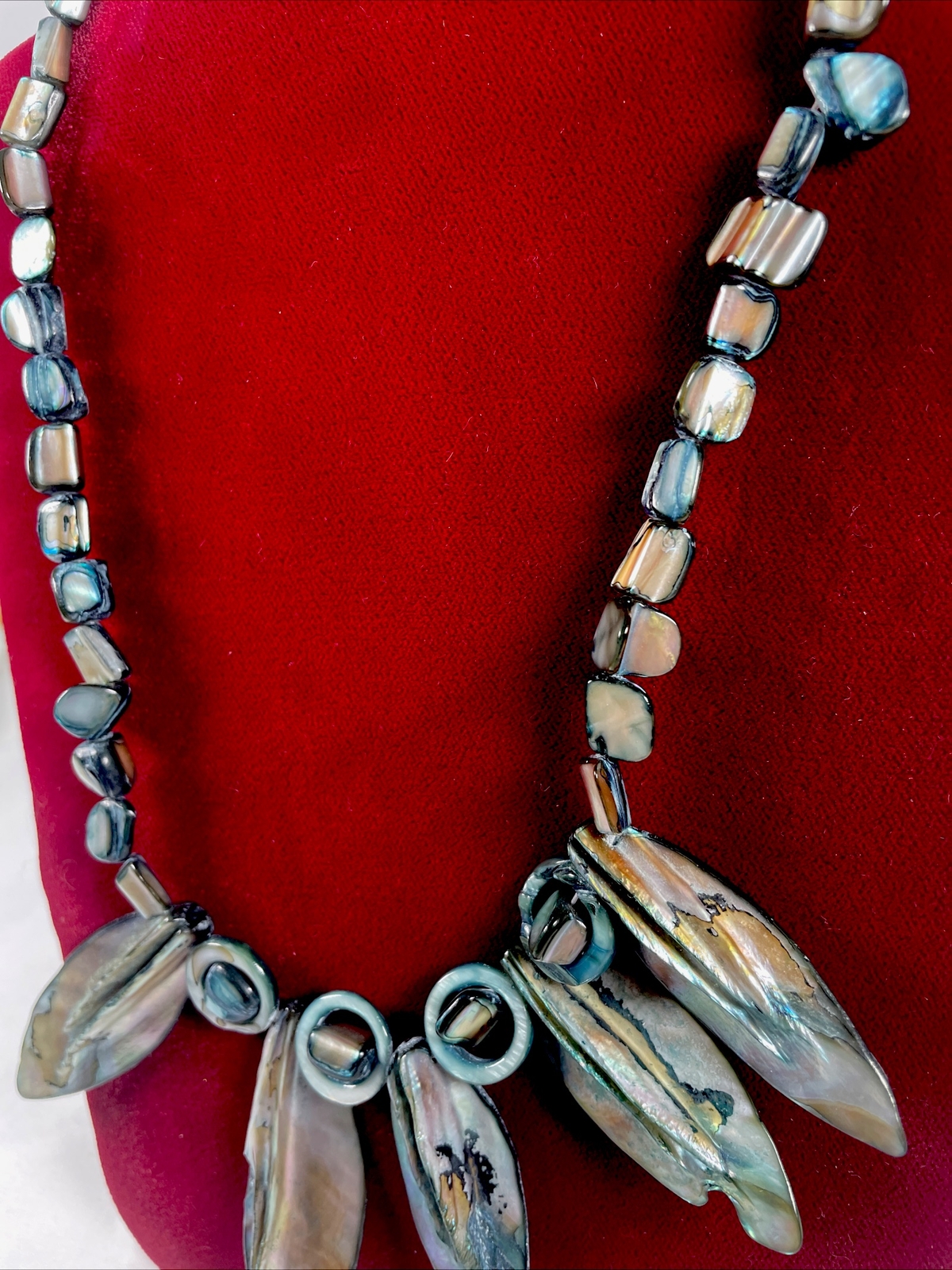 Abalone Shell Made Into Beads And Leaves Necklace Collar