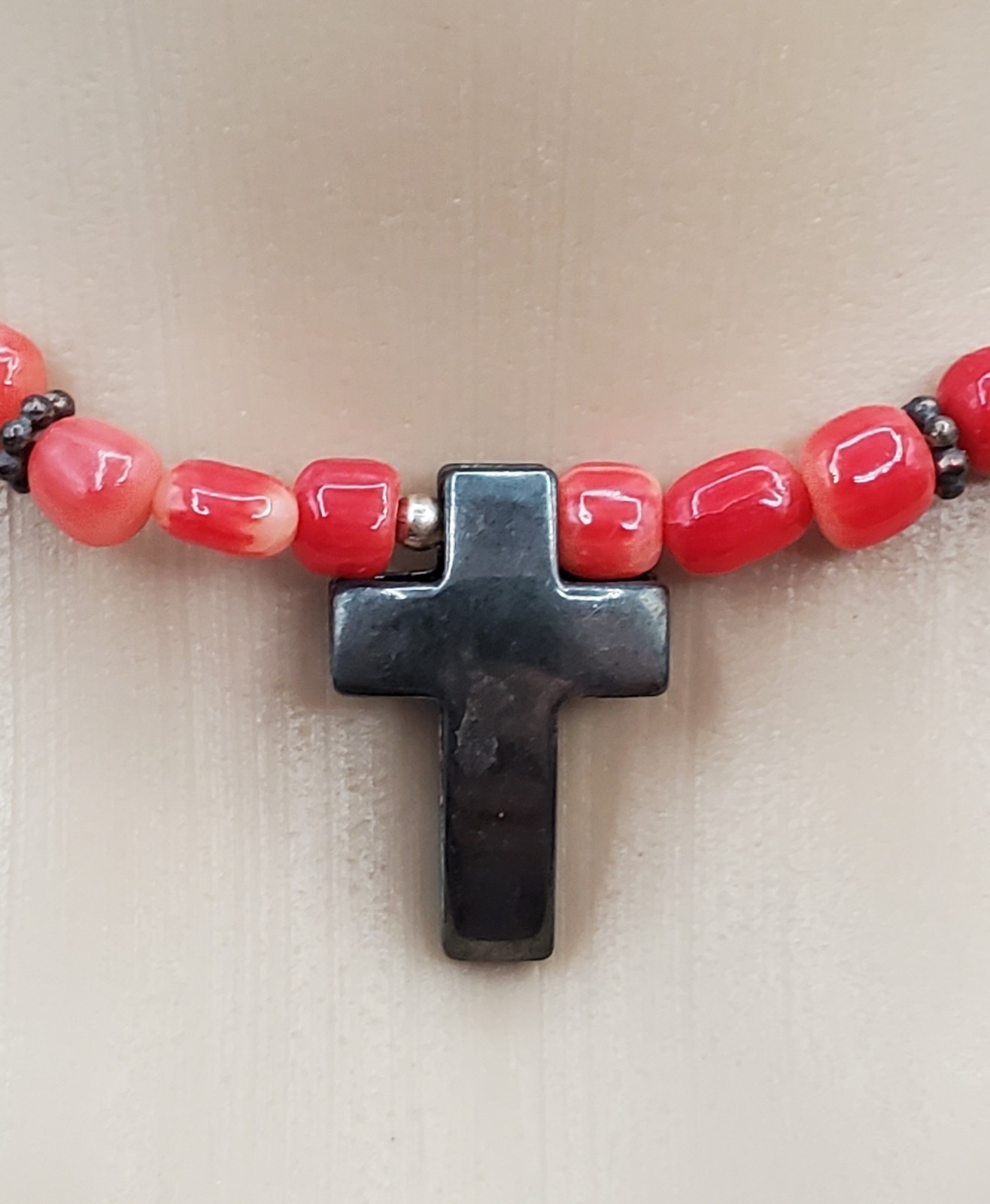 VTG 925 Red Coral Bead 17in Necklace Sterling Silver 15gtw Puffed Open Cross