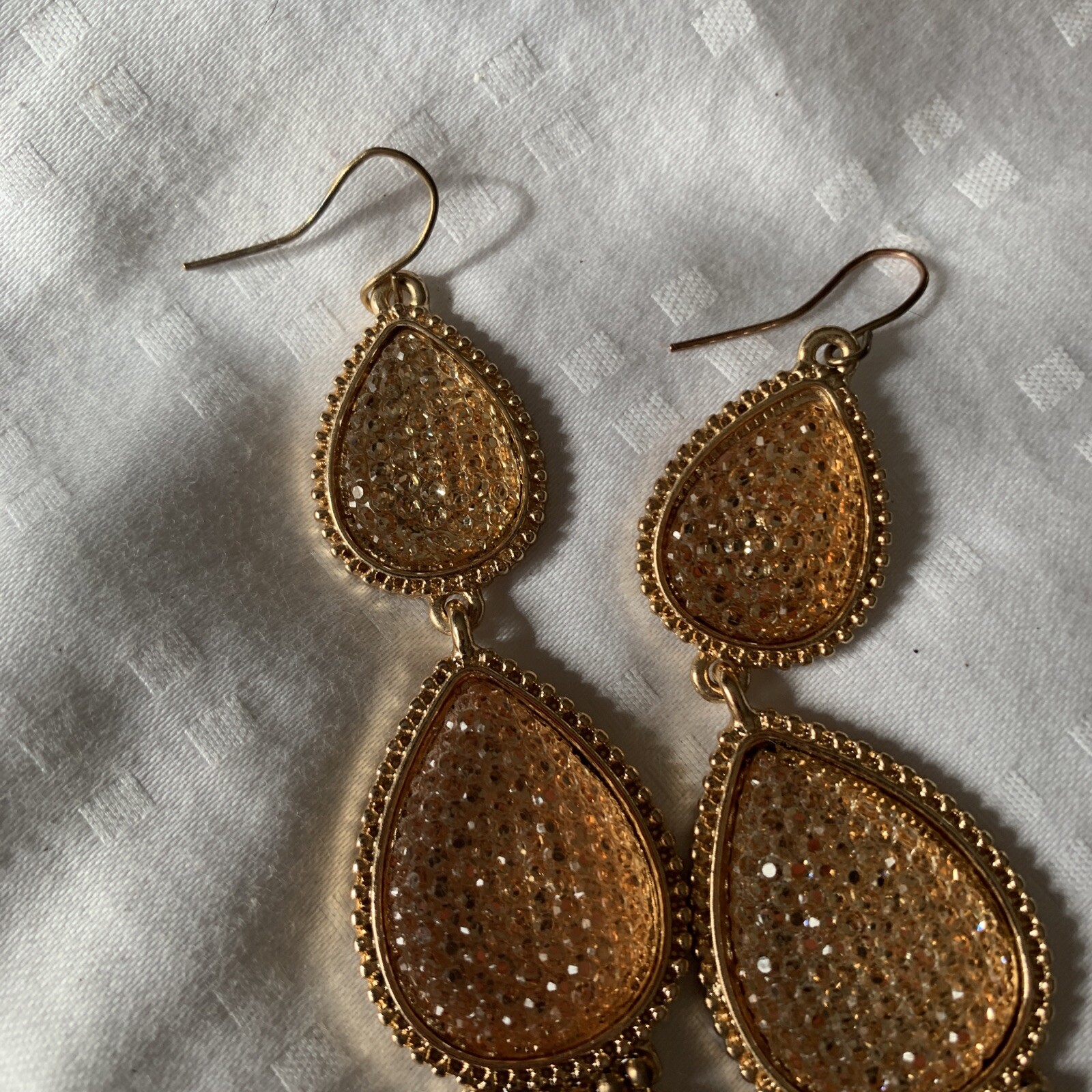 Gold Tone LONG CHANDELIER 4” peach faux topaz TEARDROP PIERCED Earrings