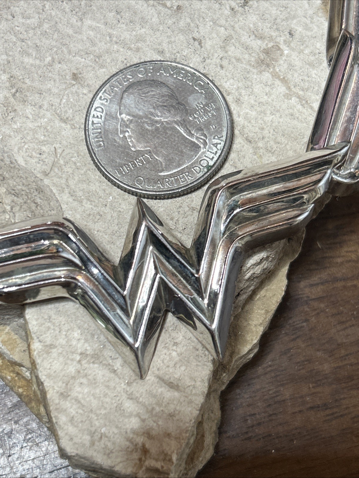 55. Silver tone Wing panel “W” in center Wonder Woman Collar Necklace 16 1/2″