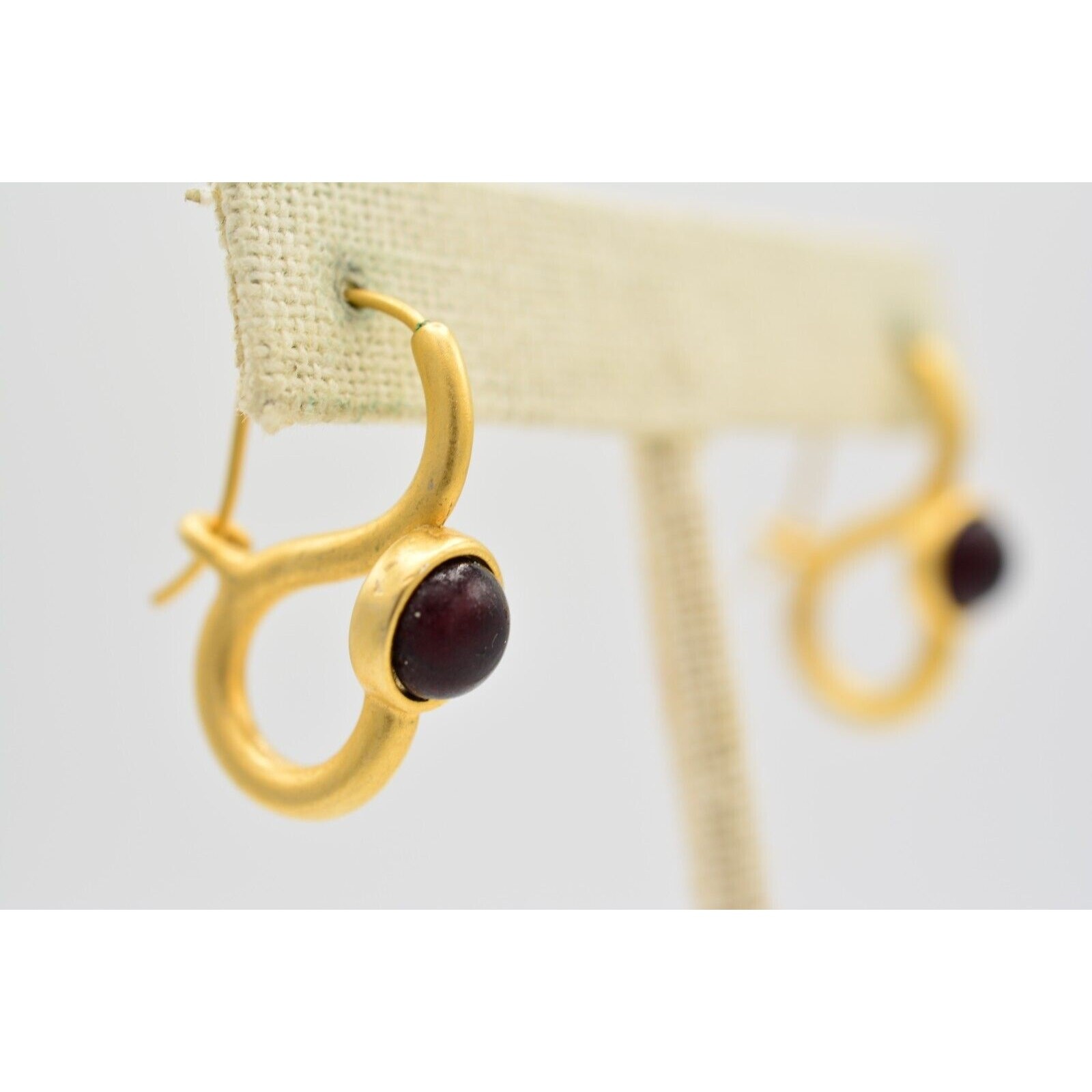 Vintage Cabochon Drop Dangle Earrings Deep Blood Red Brushed Gold 1990s BinAK