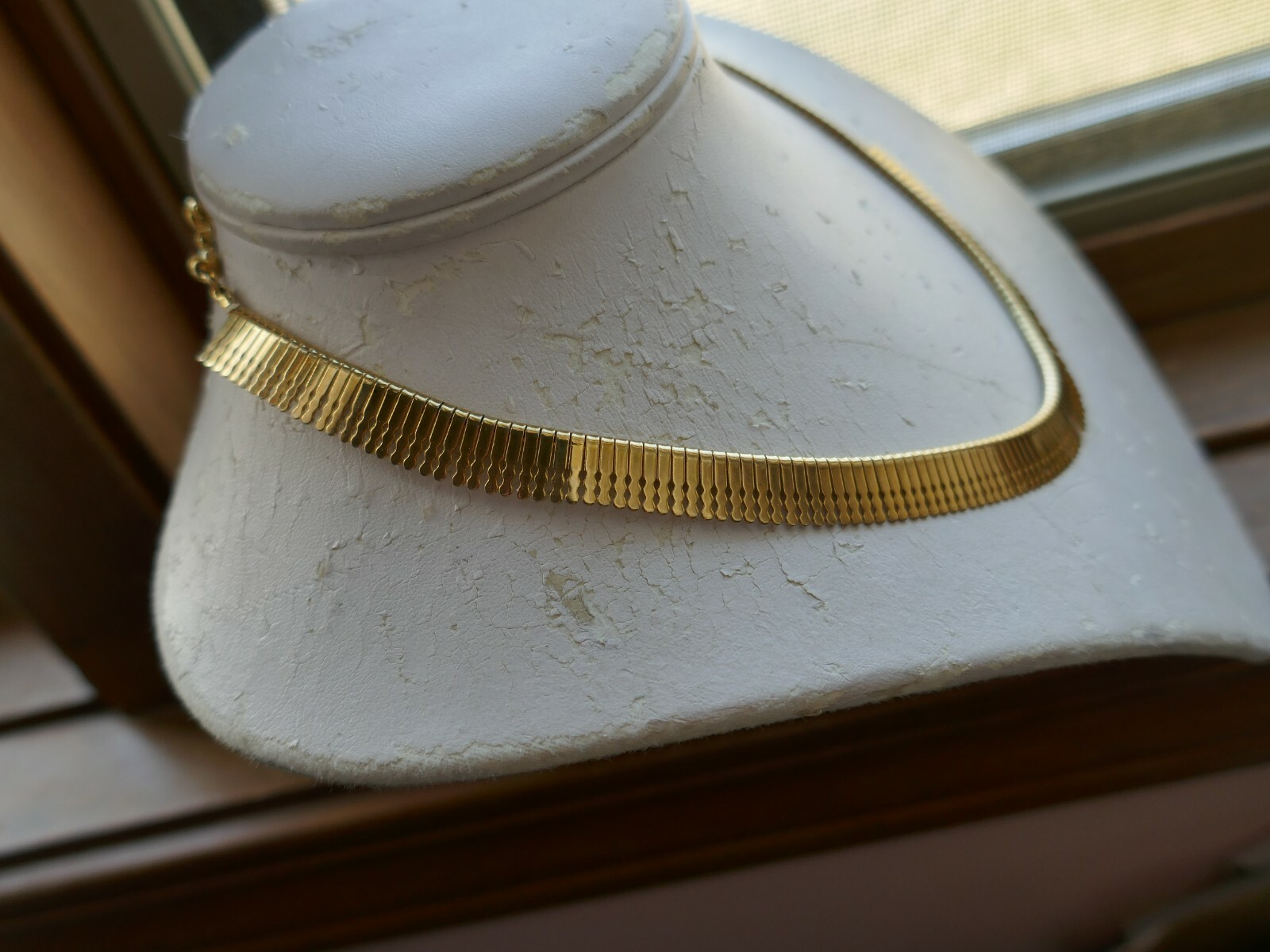 Vintage Gold Tone 10mm Wide Grecian Style 17.5″ Necklace w Spring Ring Clasp