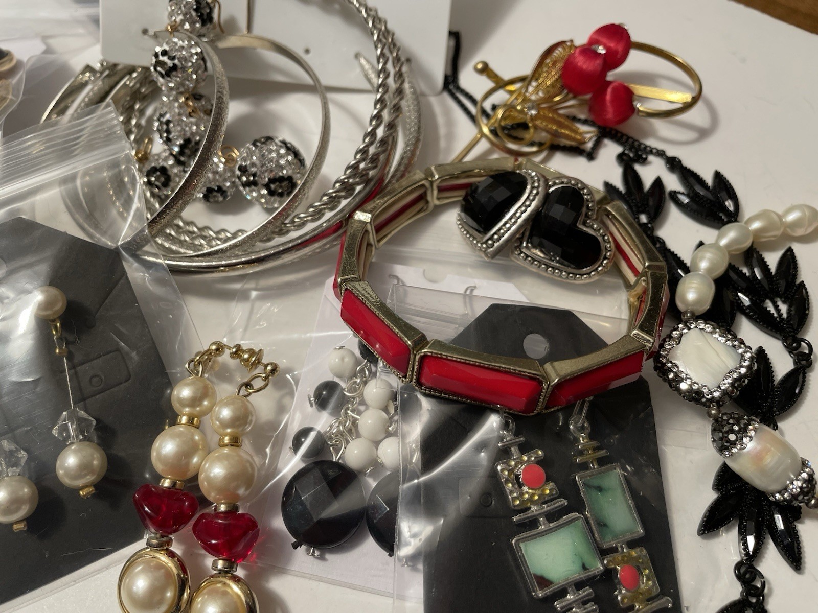 4.6 Lbs Mixed Beaded Jewelry Lot Black Red White Silver Tone Gold Tone Boho Vtg