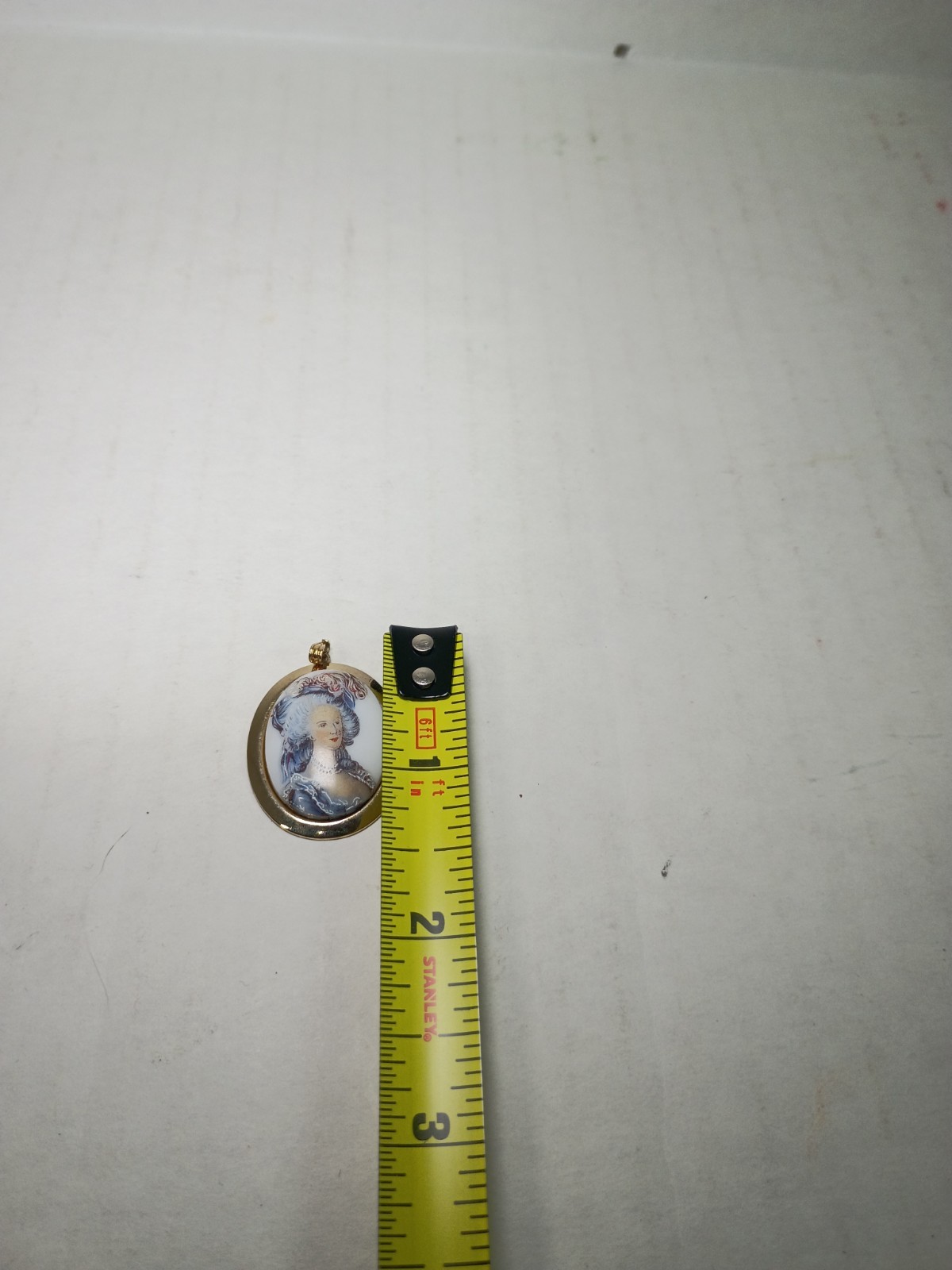 Vintage Victorian Lady Portrait Gold Trim Oval Pendant Art Nouveau