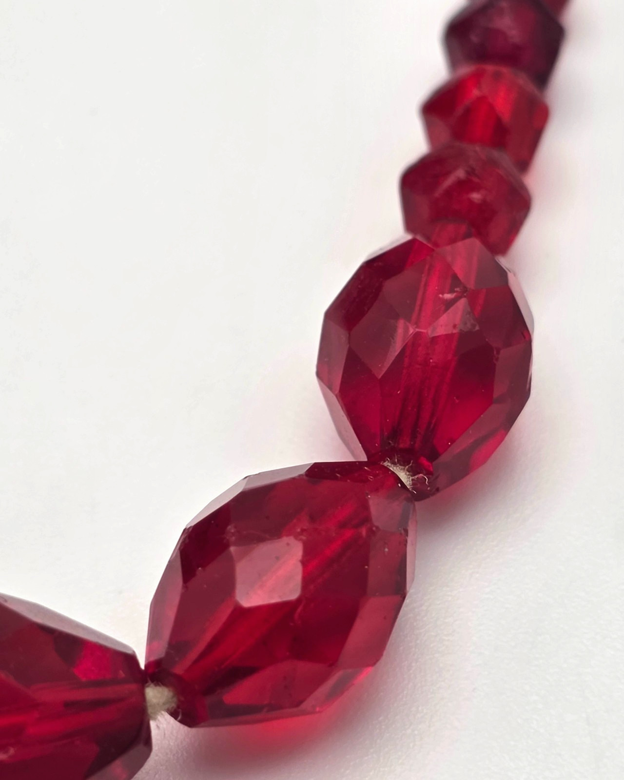 Vintage Czechoslovakia Red Faceted Crystal Glass Beaded Necklace 16″
