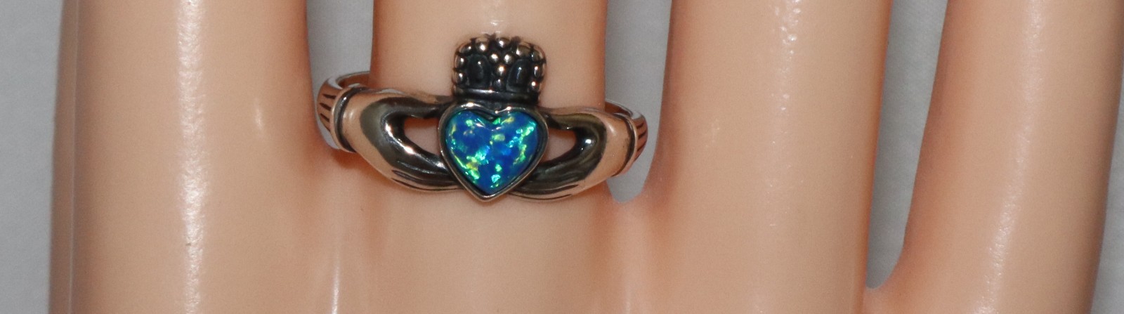Vintage Sterling Silver Wheeler Lab Created or Faux Opal Claddagh Ring Size 9