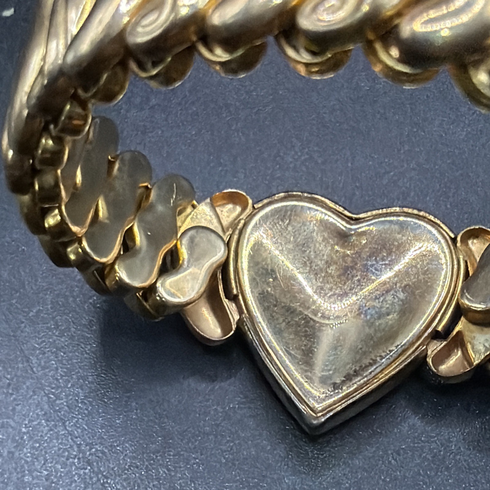 Vintage 1943 Speidel Made Phoenix HEART Expansion Bracelet 5″-7 1/4″ Excellent