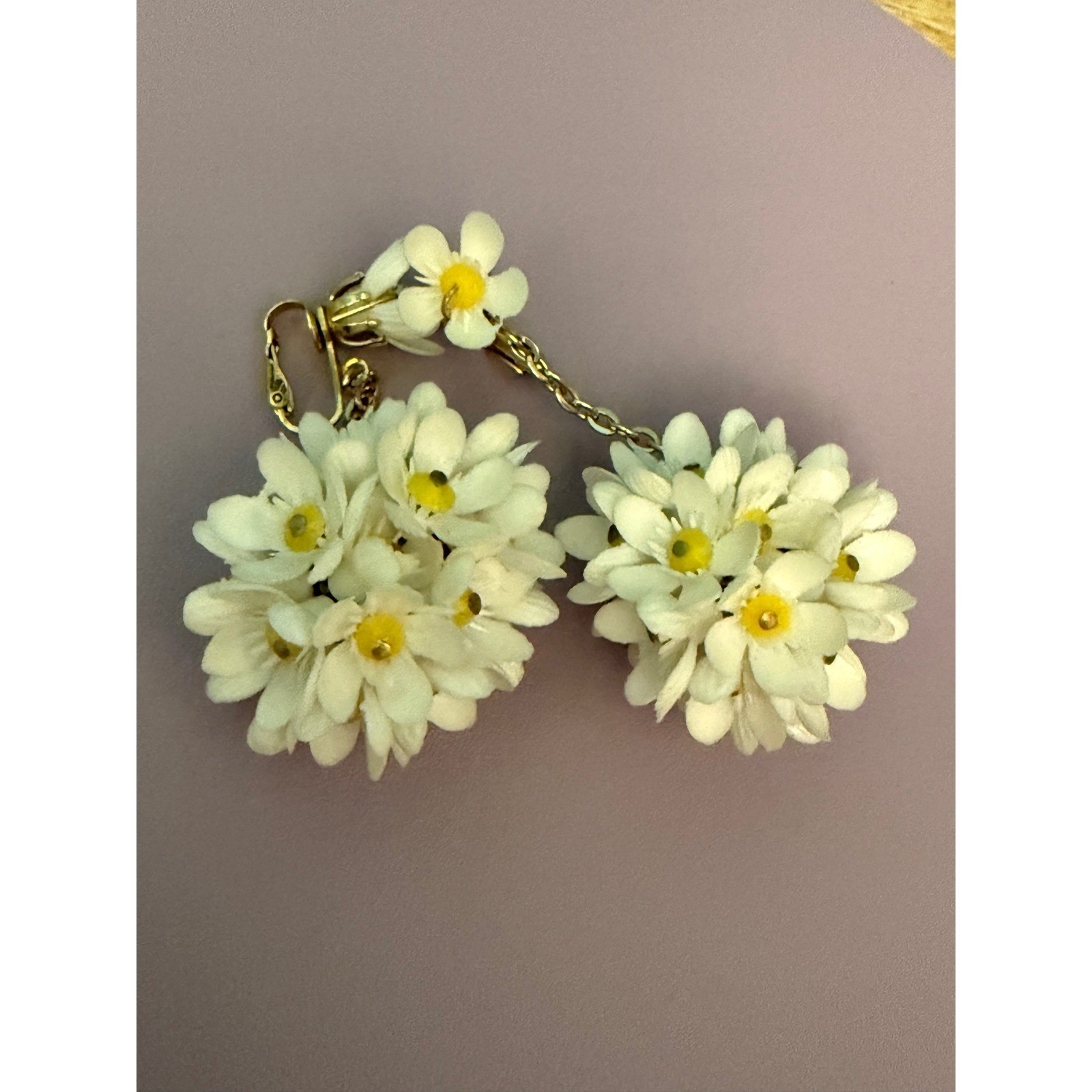 Vintage Daisy Floral Jewelry Set 3pc Necklace Brooch Earrings Japan Whimsy Ditzy