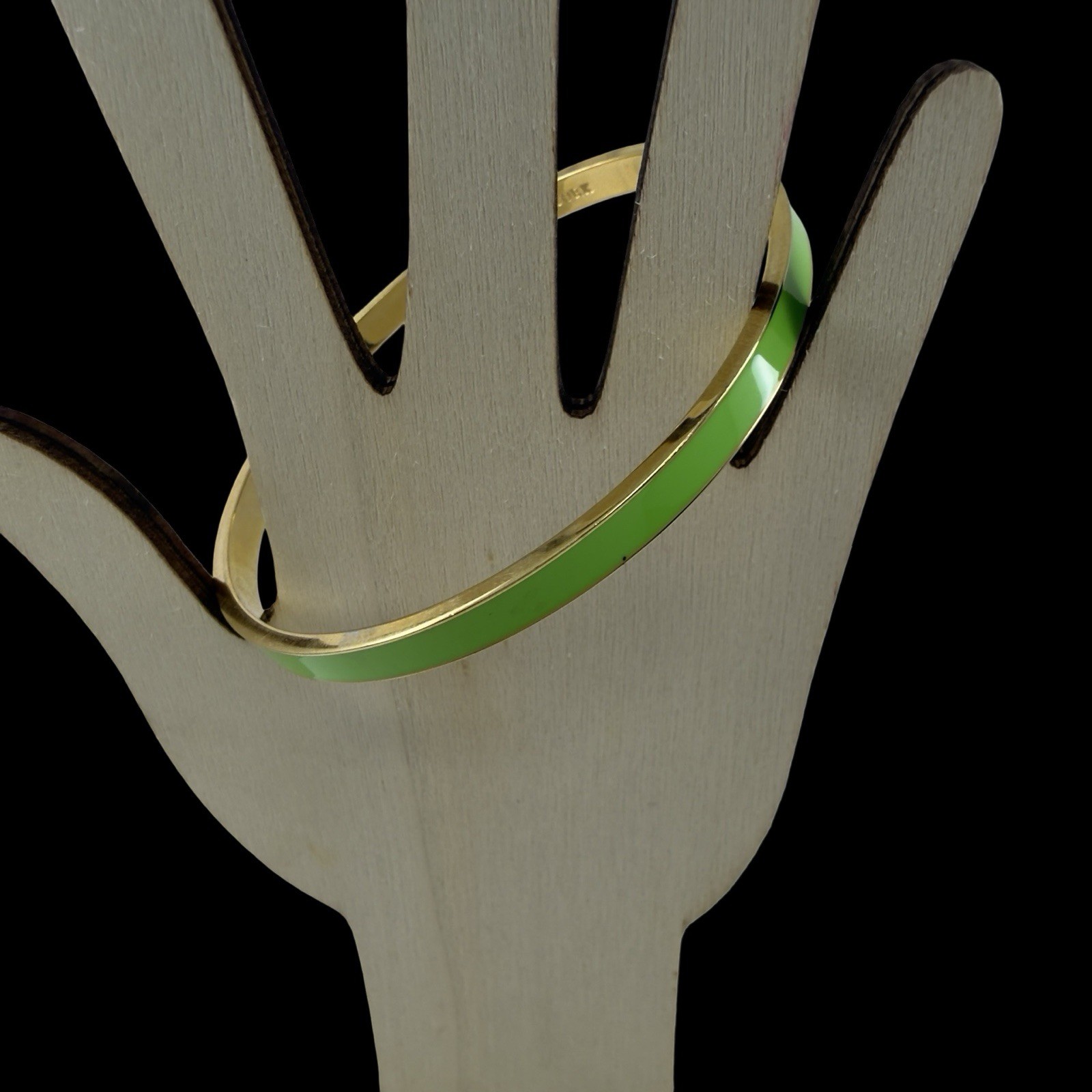 Vintage KATE SPADE Lime Green Enamel BANGLE Bracelet HAPPY-GO-LUCKY Gold Plated