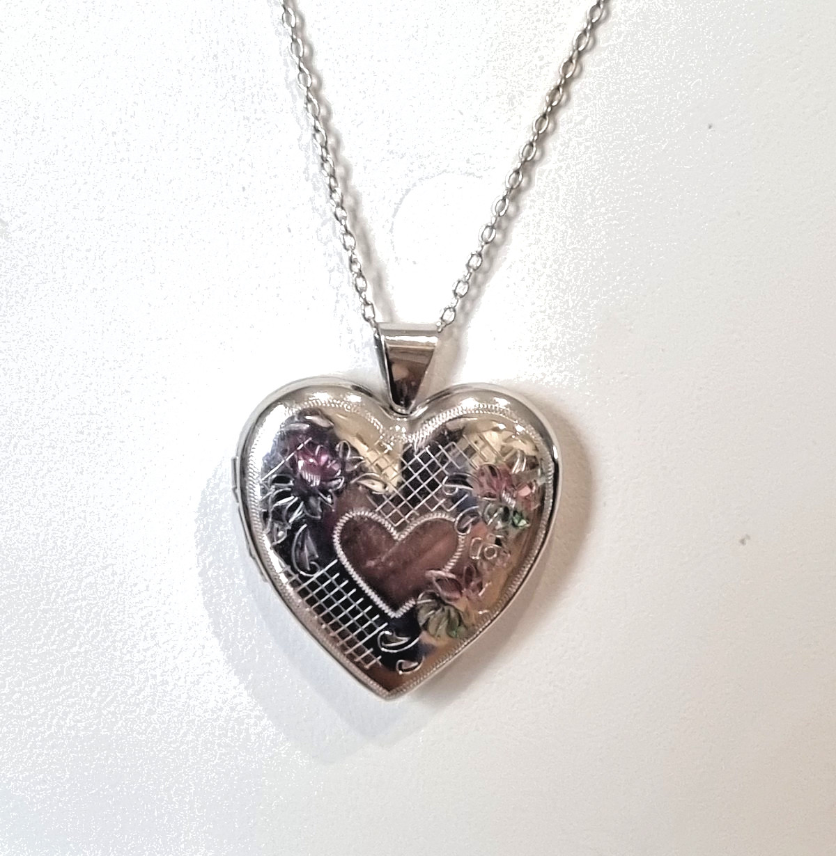 Vintage Sterling Silver Large Heart Rare 4 Photo Locket Chain USA made See Video