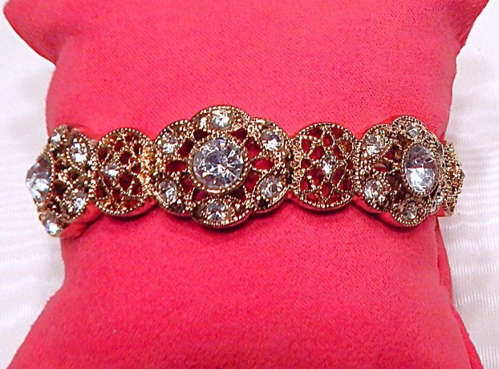 Retro Vintage MONET Rhinestone Cuff Bracelet Stretch NWOT S41