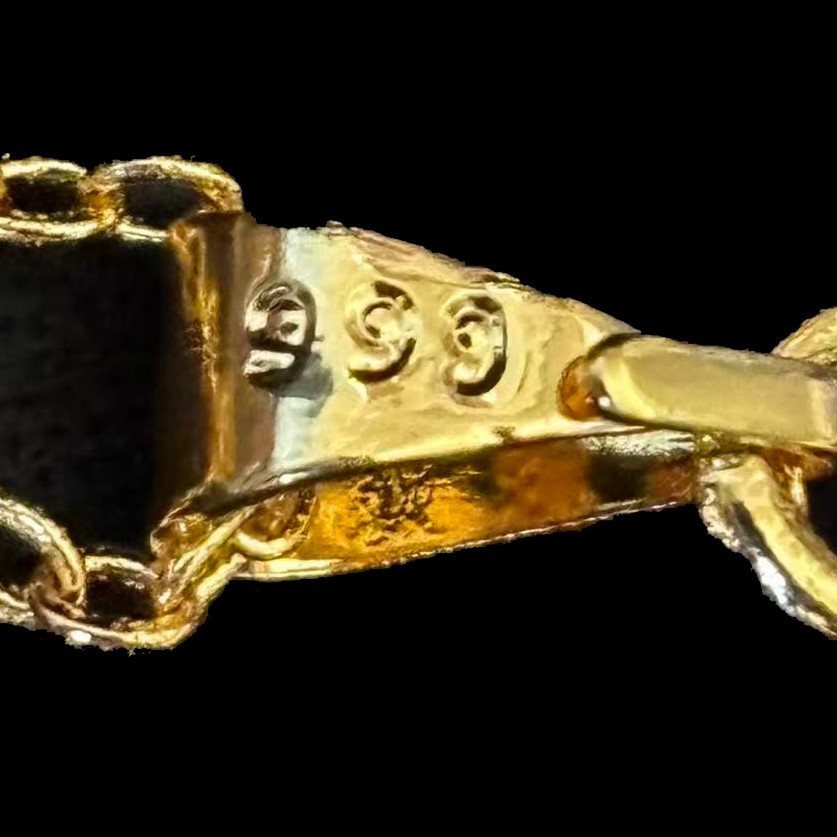 VTG Hollowed-out Gold-plated (NOT SURE) Pendant Necklace, marked ‘999’