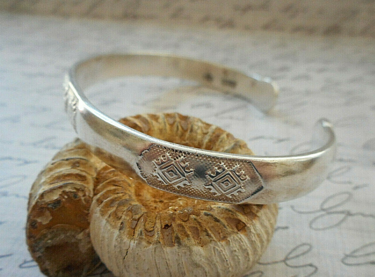 Vintage Sterling 990 Picto Hallmark Picto Stamped Design Cuff Bracelet A85VR