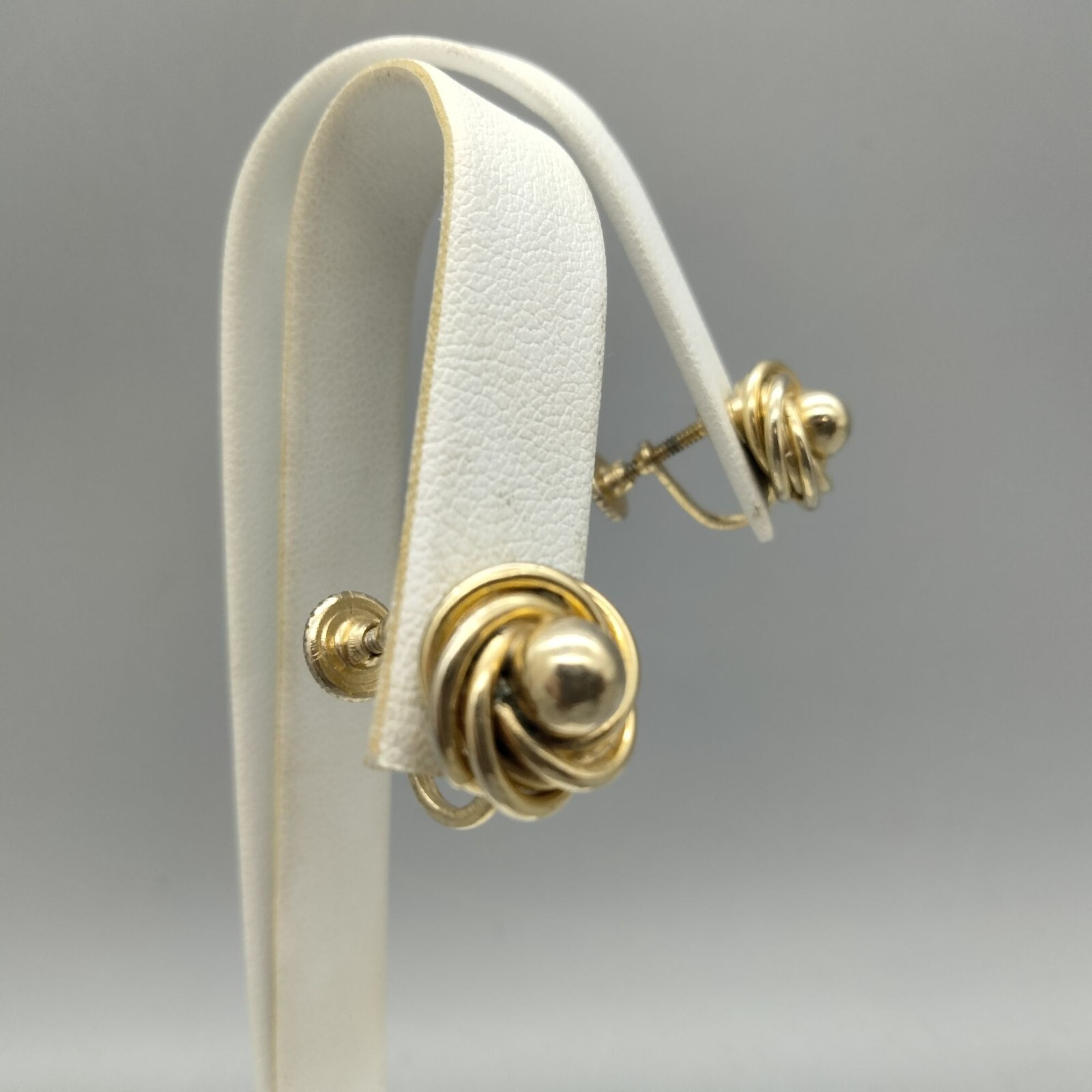 Love Knot Swirl Gold Tone Screw Back Earrings Star Signed Vintage Estate Dainty