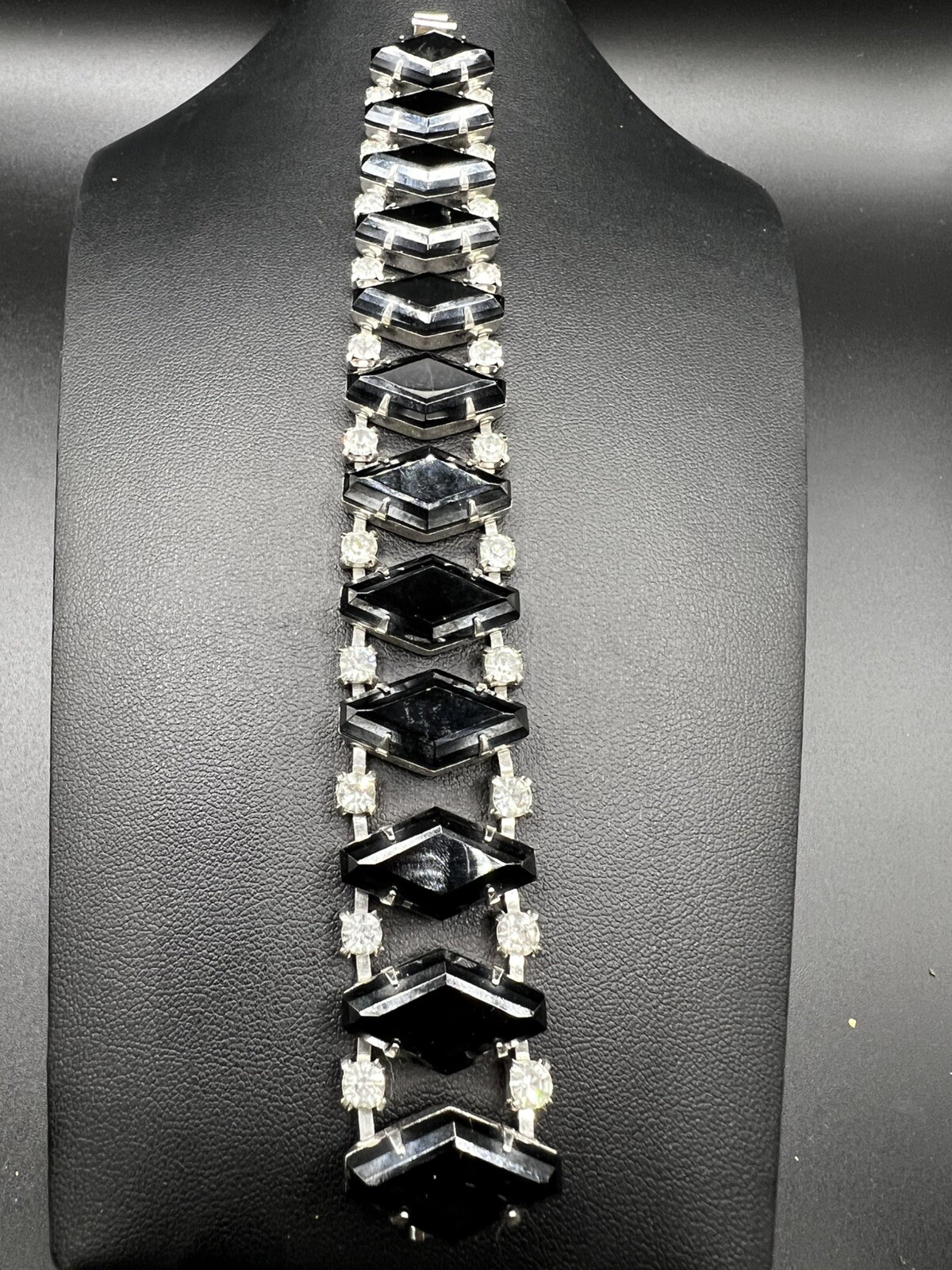 Vintage Black Rhinestone Lozenge Diamond Ice Bracelet 7.25″ Silver Tone