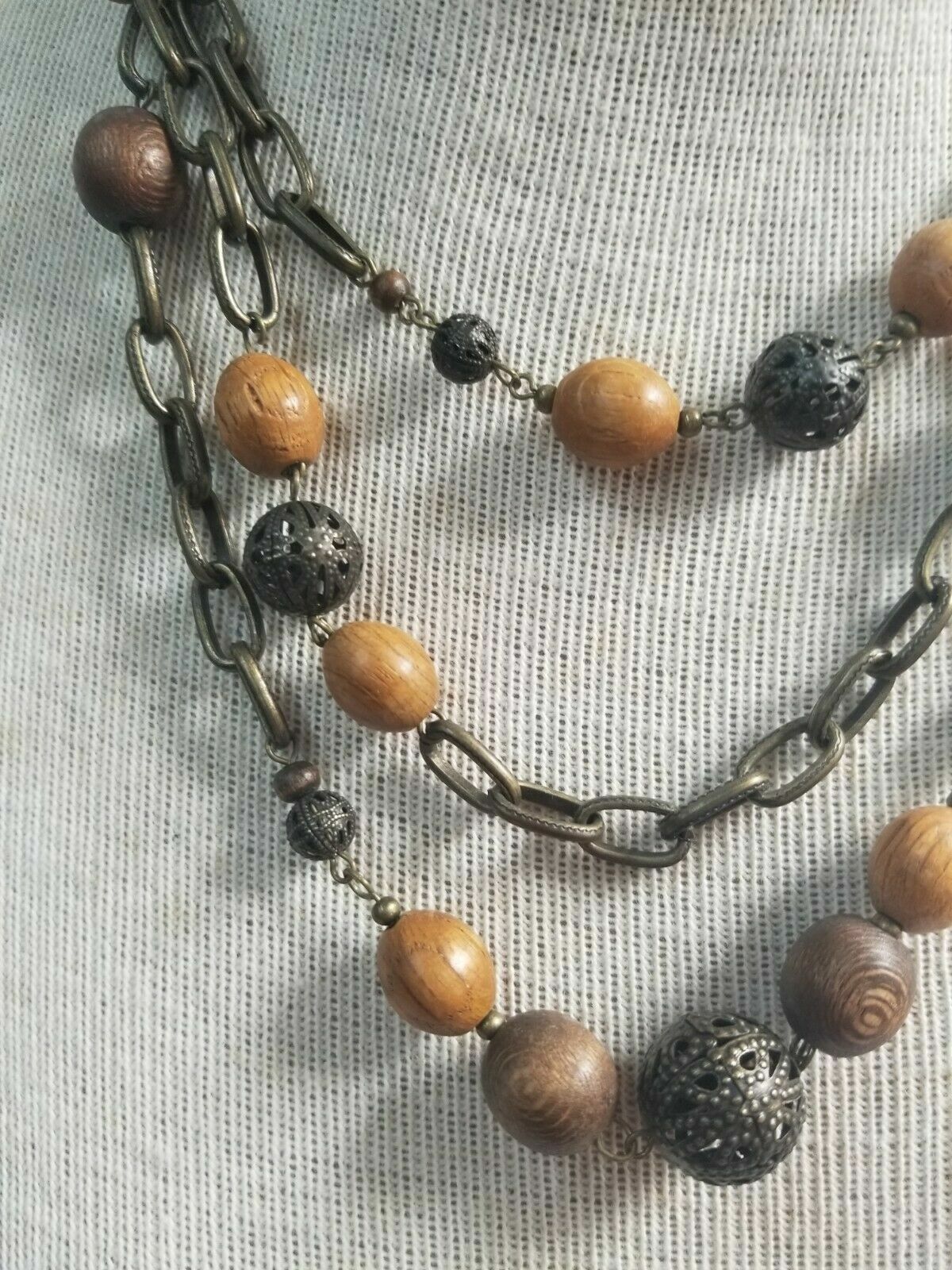 LAURA ASHLEY Necklace Wooden & Metal Beads Coppertone EARTHTONES