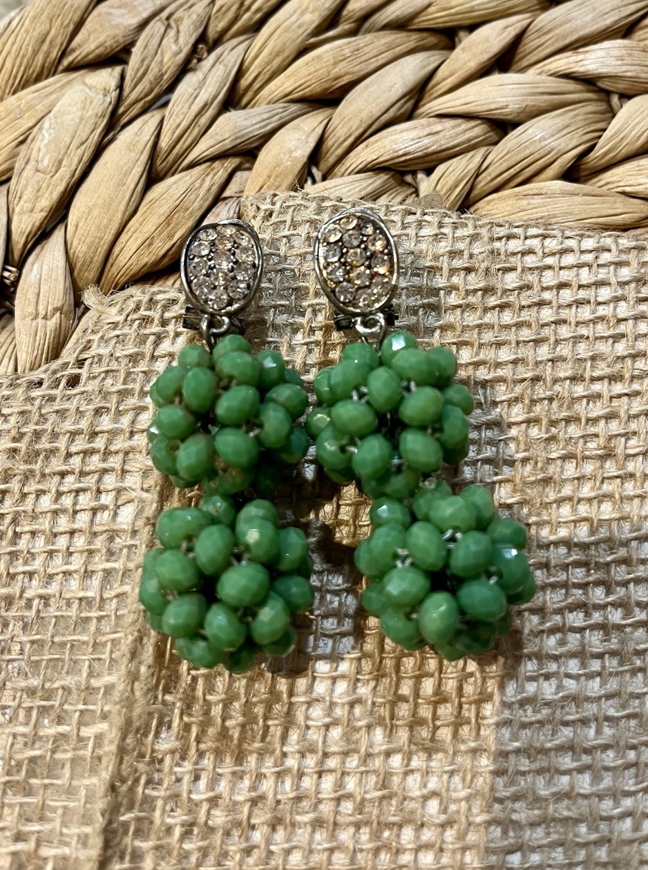 Vintage Beaded Necklace 16in Green Beads Clasp Closure Multi-Strand Set