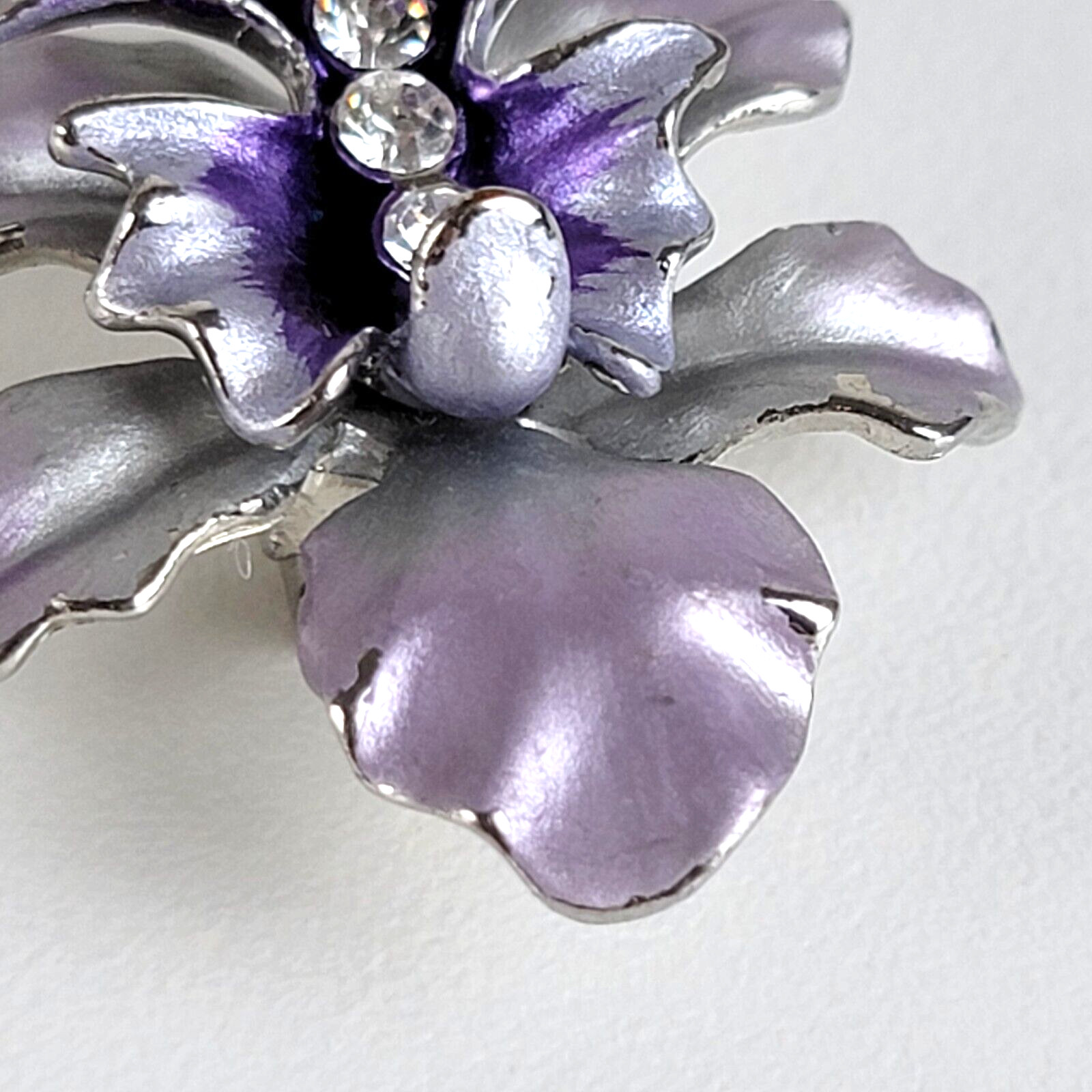 Vintage Purple Orchid Pendant With Clear Crystal 1.5 In Lariat