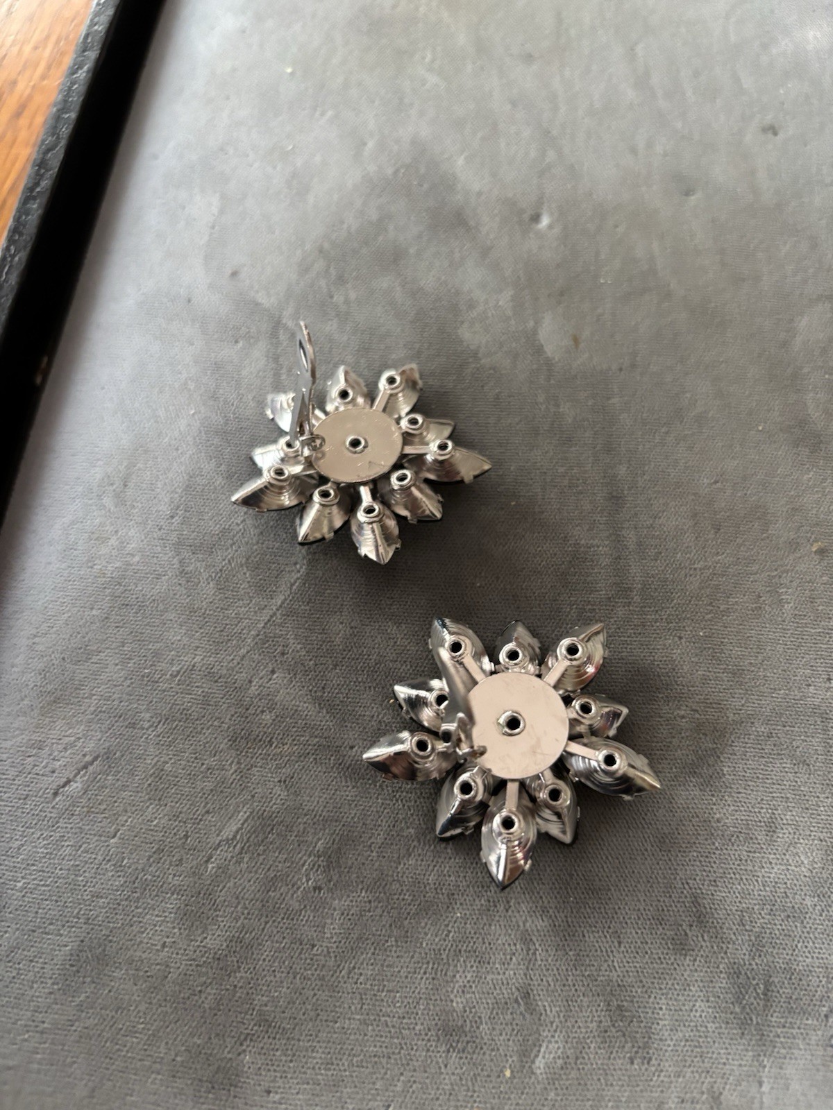 Vintage Black & Clear Rhinestone Flower Silver Tone Clip On Earrings