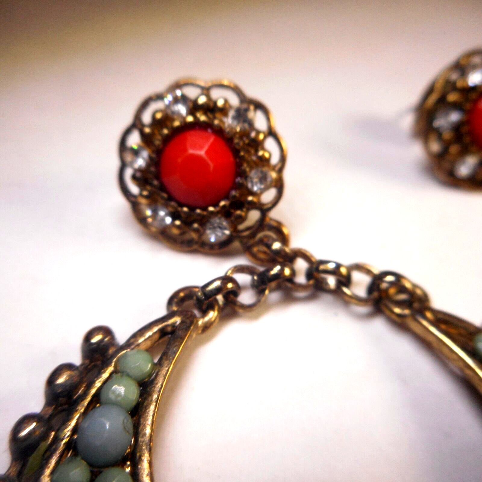 Vtg Designer Crystal Acrylic Goldtone SW Style Pierced Dangle Earrings