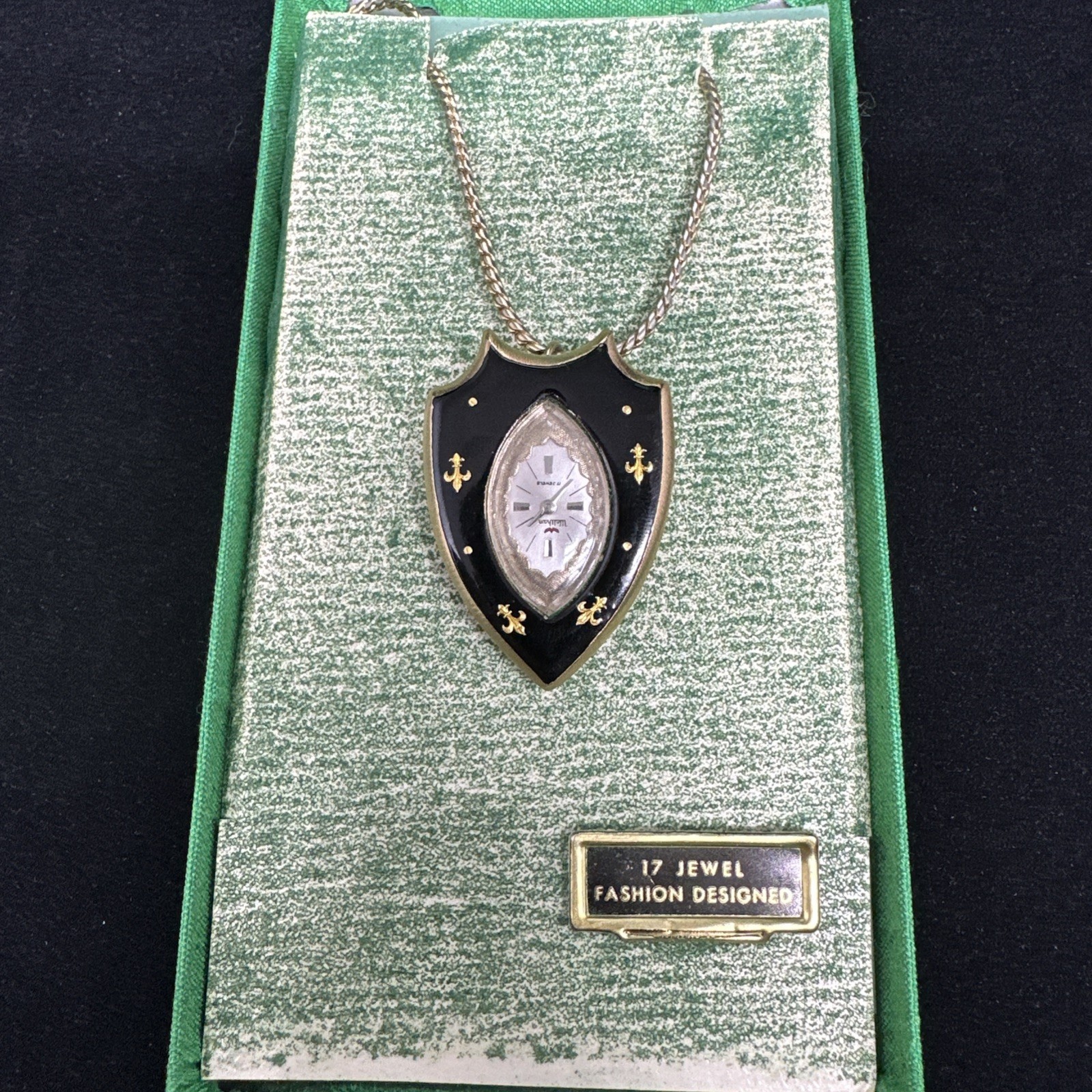 Vintage Waltham 17 Jewel manual wind Brooch necklace Watch original box working