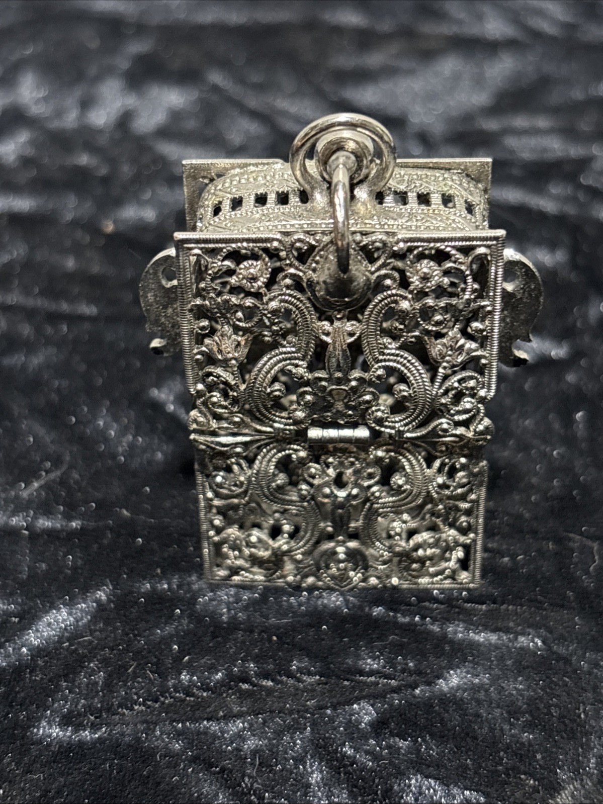 Antique Silver Tone Vinaigrette Hinged Pendant Purse Rare No Chain