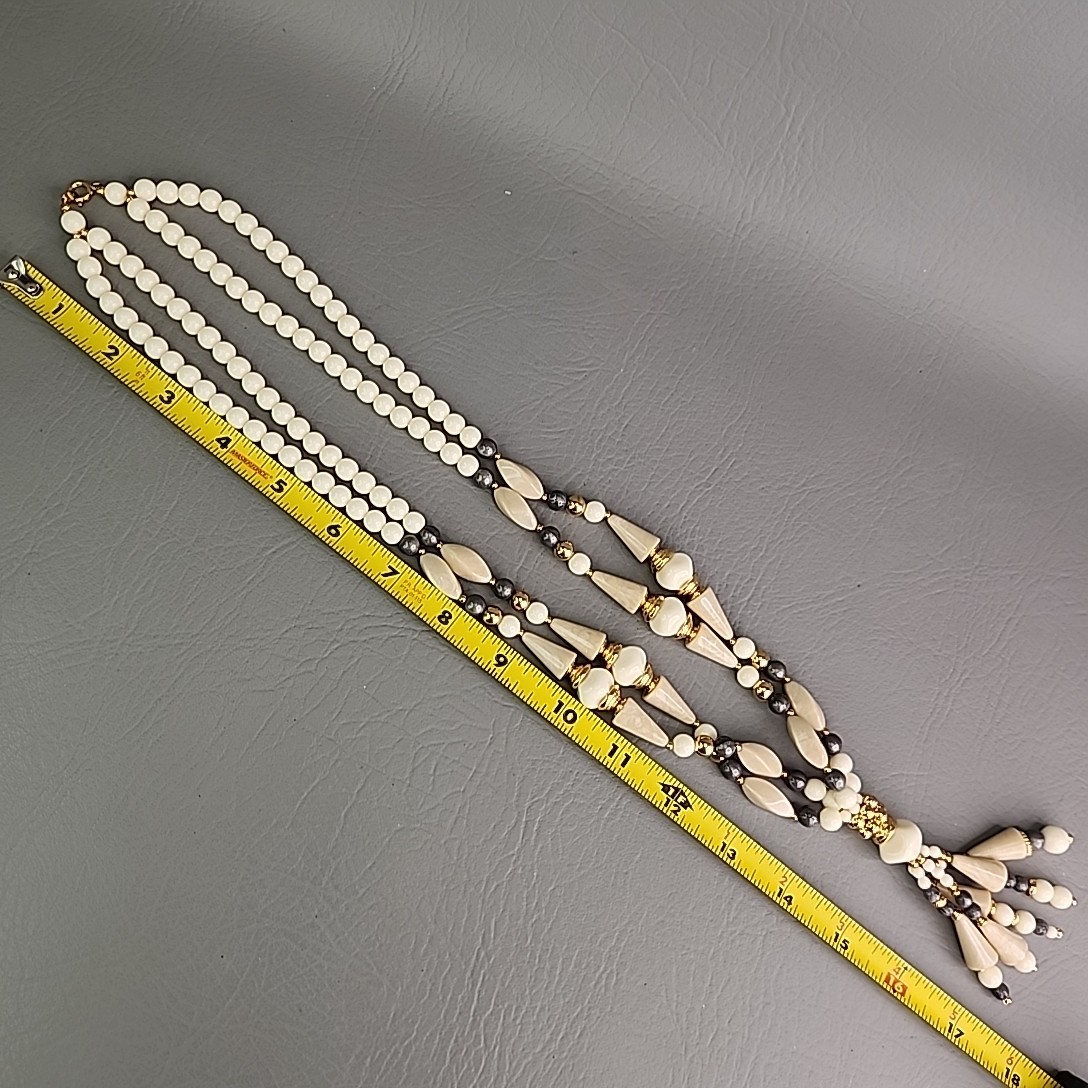 Vintage Trifari Beaded Necklace Acrylic Cream Gray Accents Layered 29″