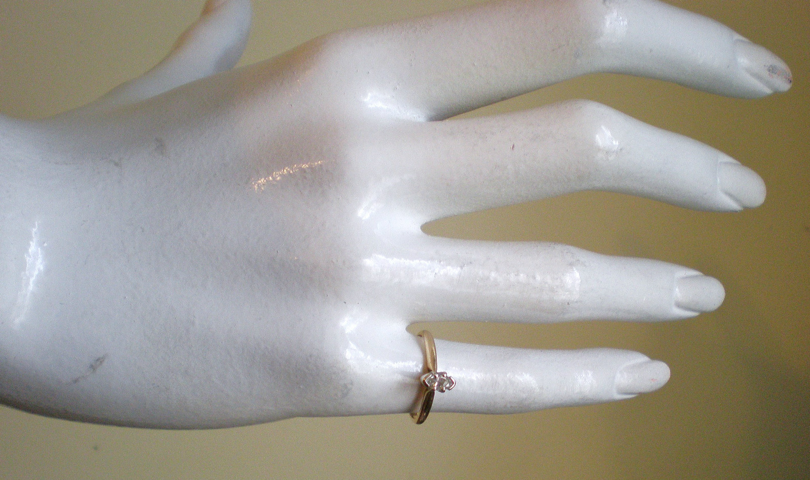 Vintage 14k Yellow White Gold Marquise 0.26Ct Diamond Solitaire Engagement Ring