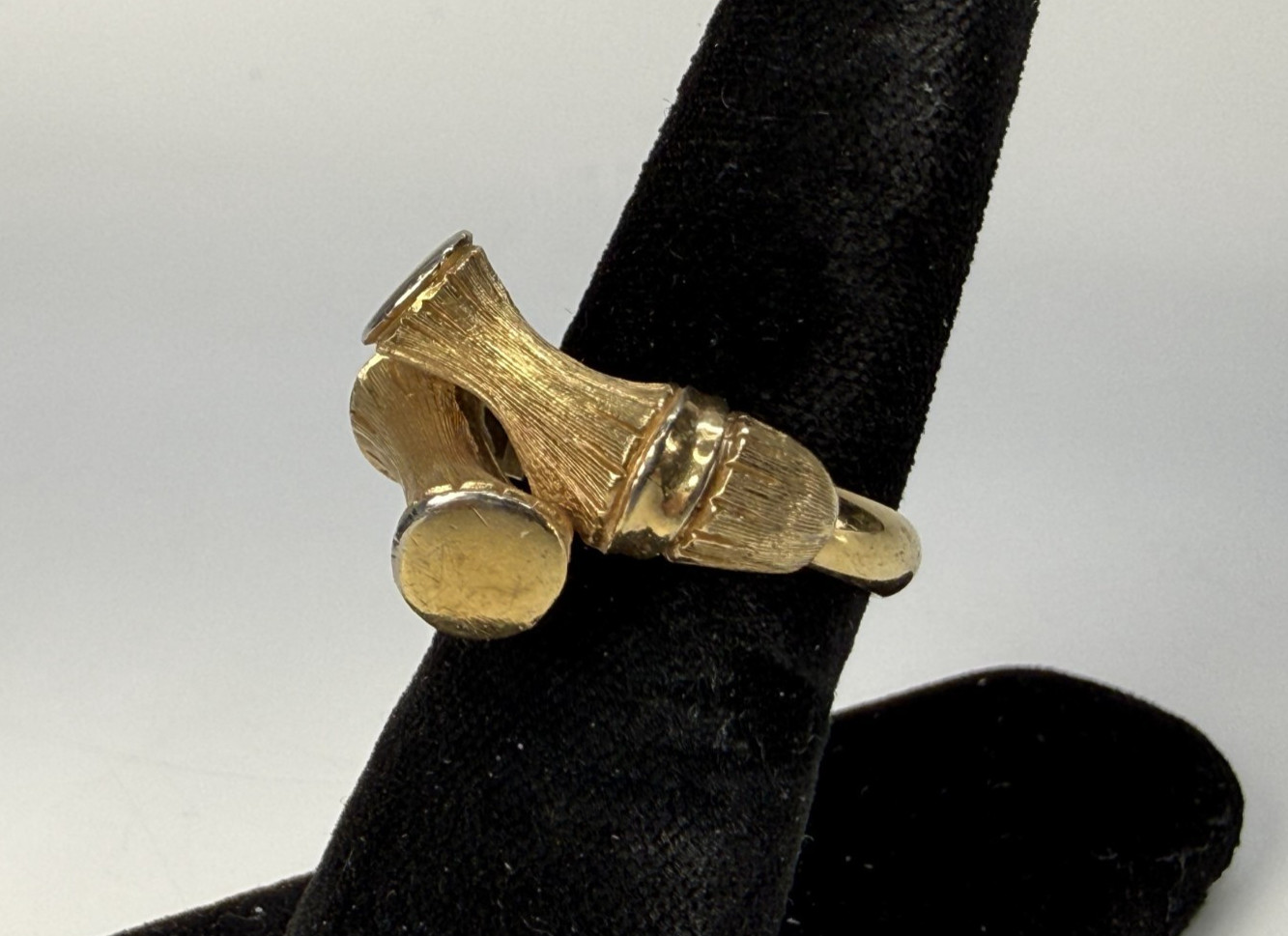 Vintage Avon Bamboo Brushed Gold Tone Ring Size 7