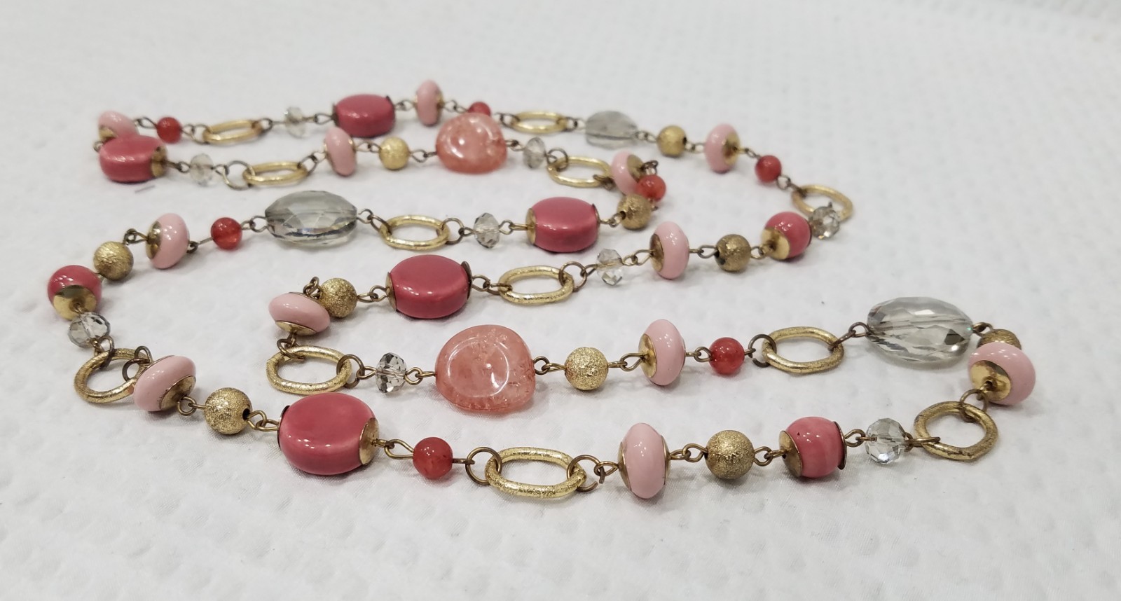 Vintage Boho Pink Peach & Rose Smoky Crystal Gold Tone Rosary Style 40″ Necklace