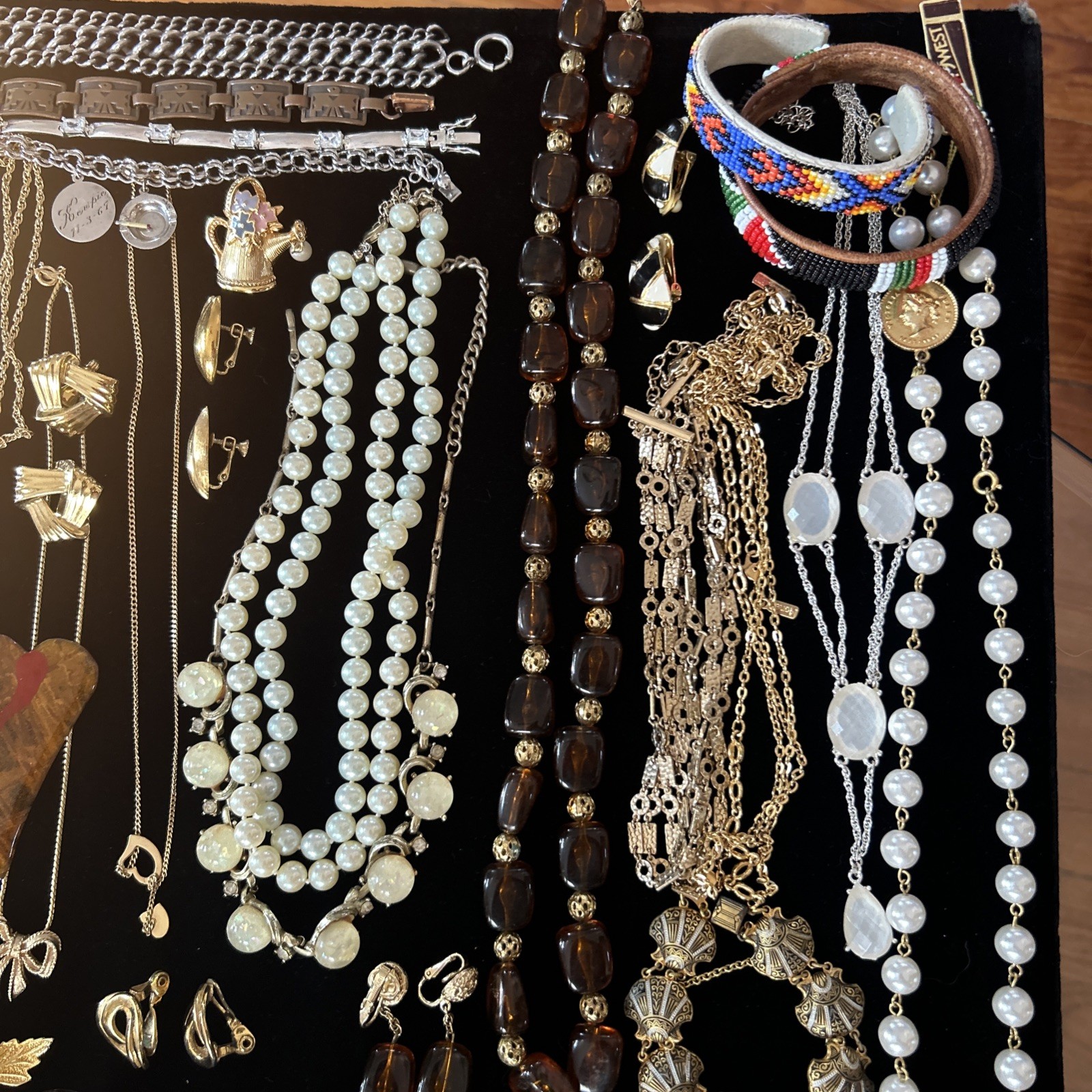 80 Vintage lot jewelry unbranded wearable Trifari Monet Coro Avon Italy Marvella