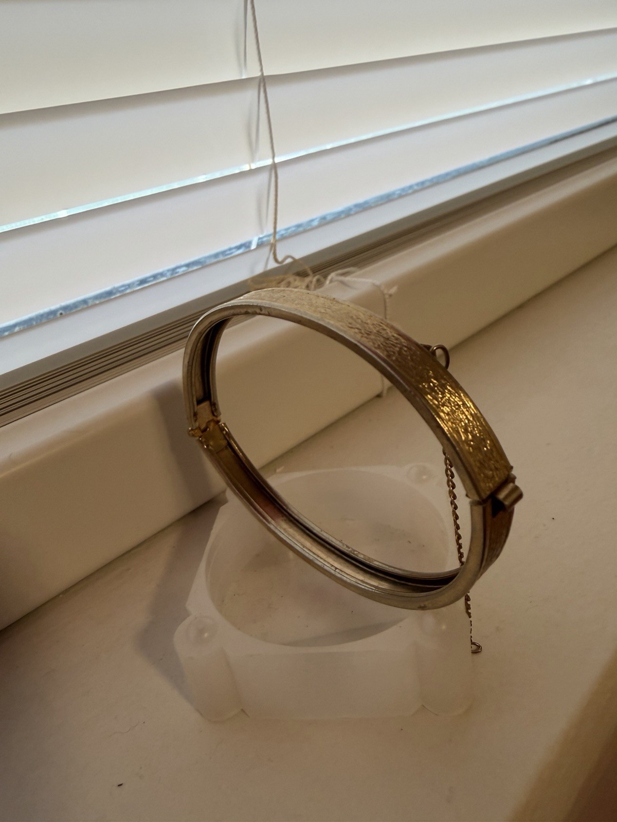 Vintage Gold-Tone Hinged Bangle Bracelet-Textured Finish Classic Statement Piece