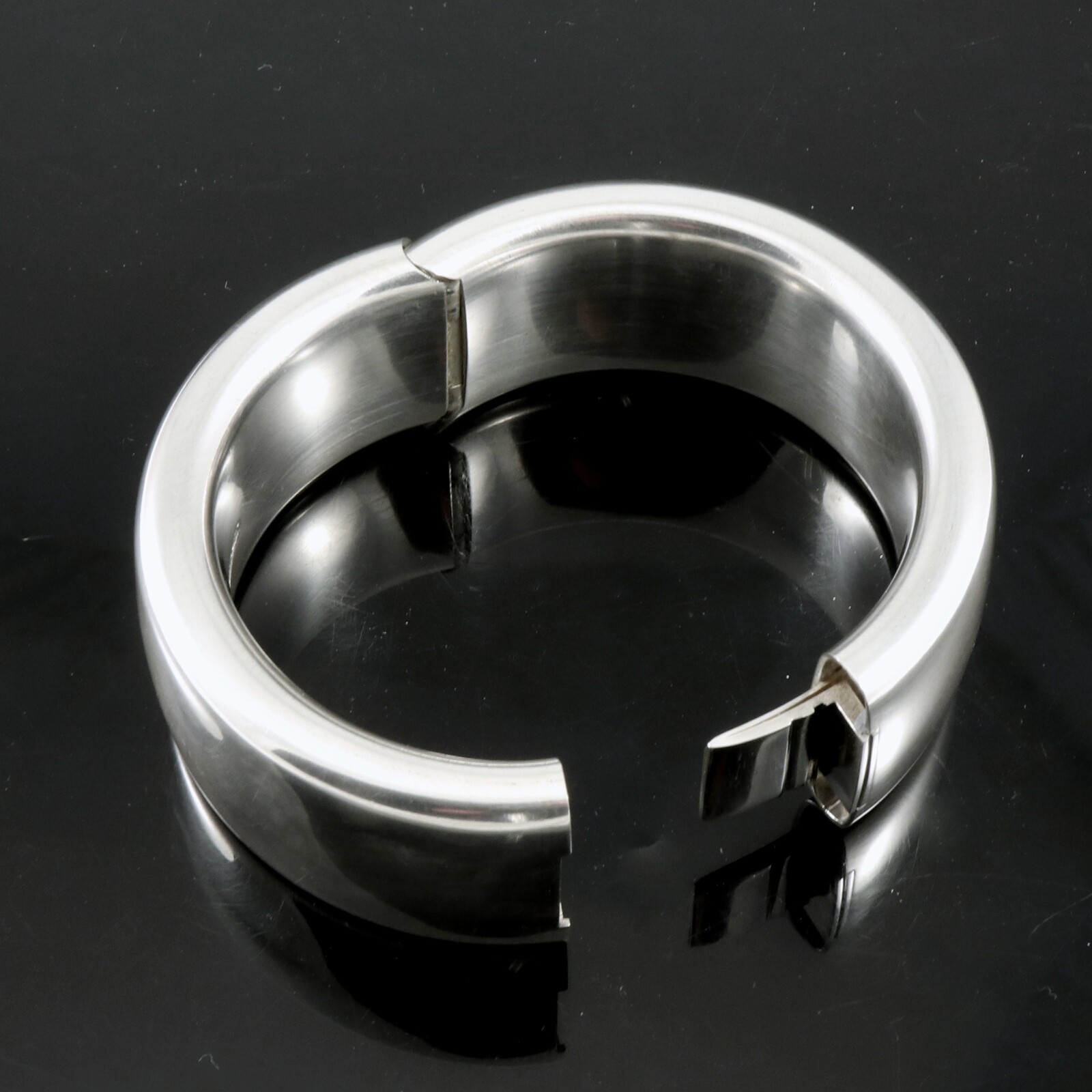 SIK – Denmark. Large Hindged Sterling Silver Bangle – 1960s
