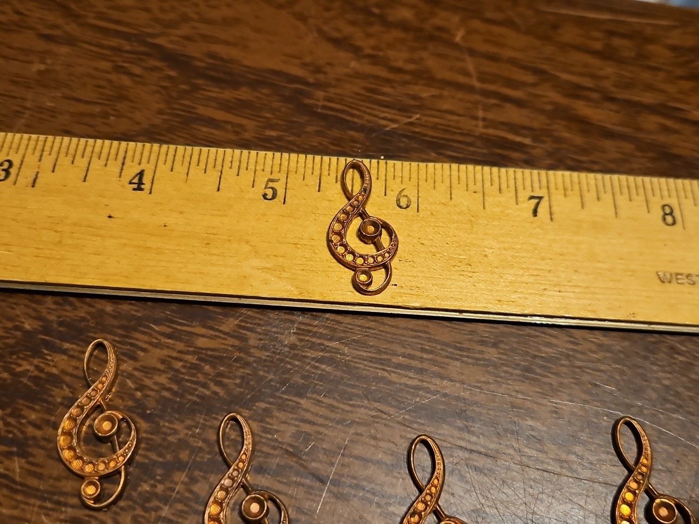 Lot Of 10 Musical Notes France Vintage 60s Brass Stampings Findings Jewelry