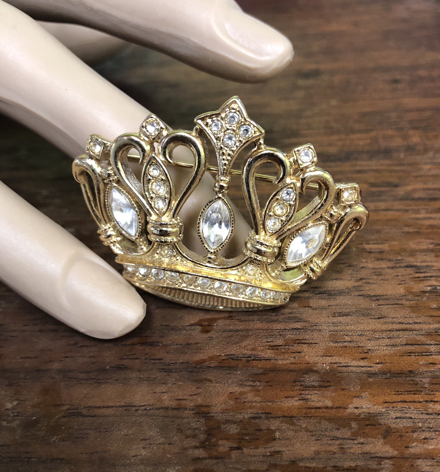 Estate Find, Signed KJL For Avon Crown With Rhinestones Brooch Pin