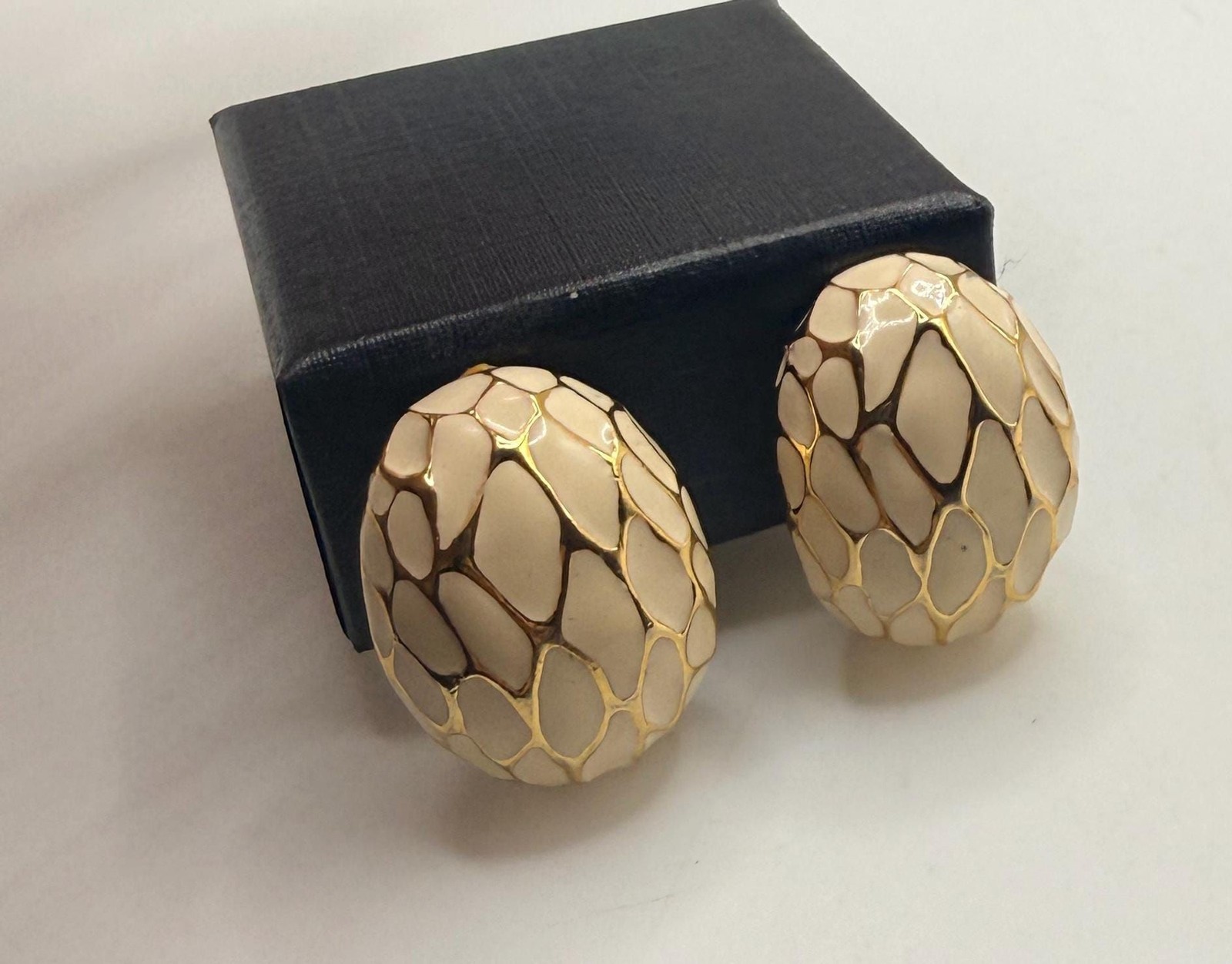 Vintage off white enamel and gold tone webbed design large clip on stud earrings