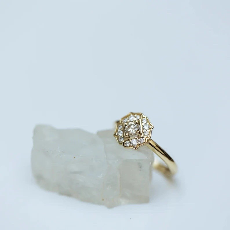 Vintage & Antique Style 0.49 TCW Round Cut Moissanite Floral Engagement Ring