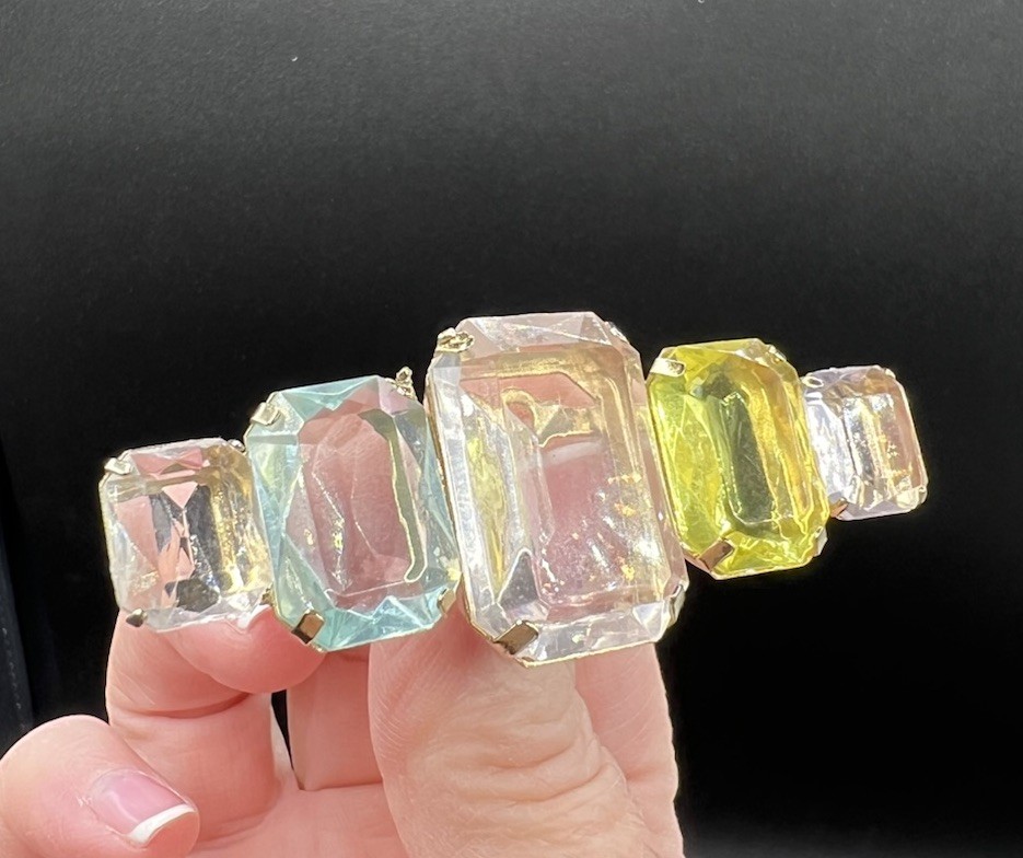 Vintage 1970 Faceted Look Acrylic Pastel Gem Brooch