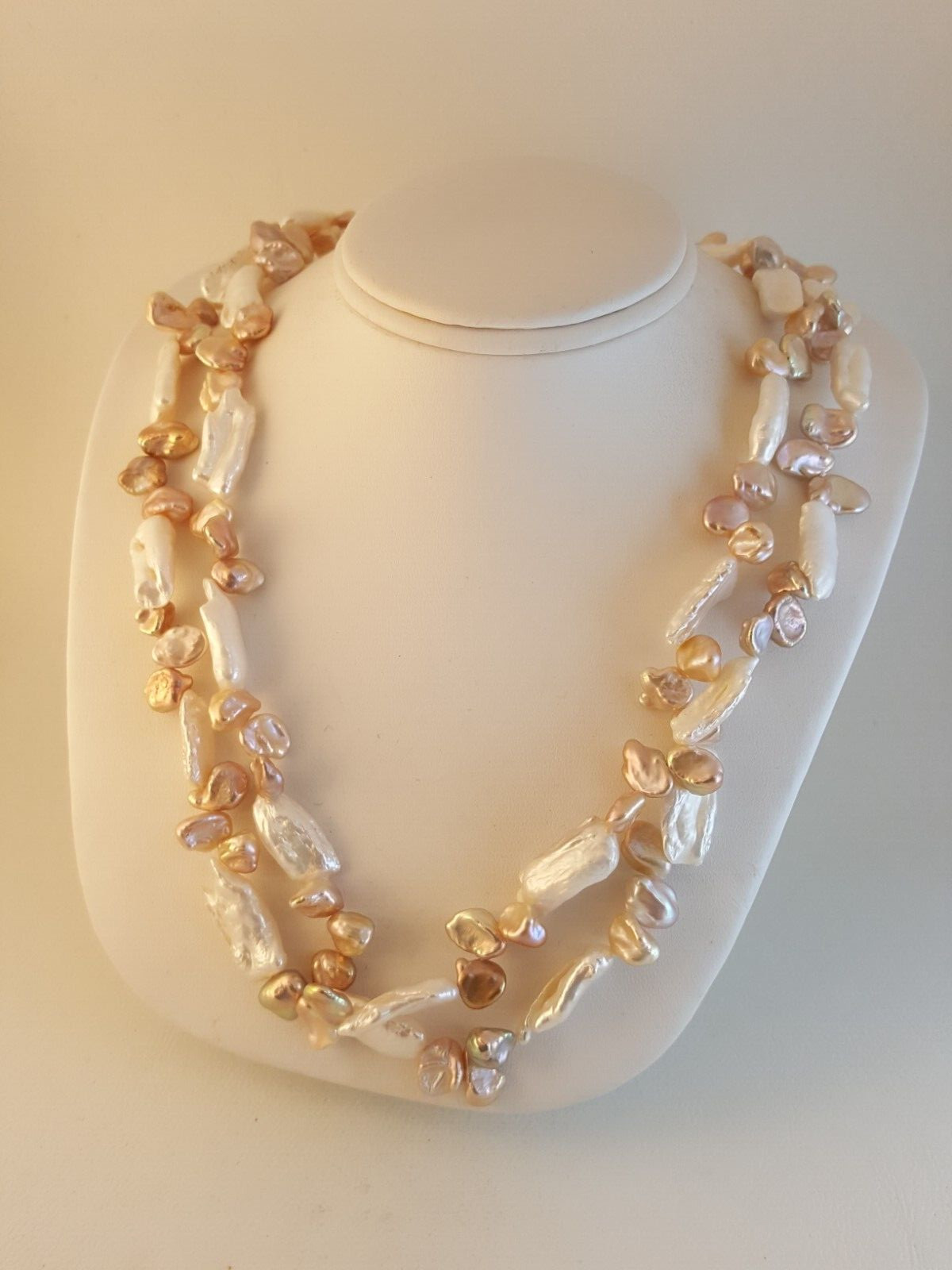 Baroque pearl pink white necklace 40″ long 76 grams